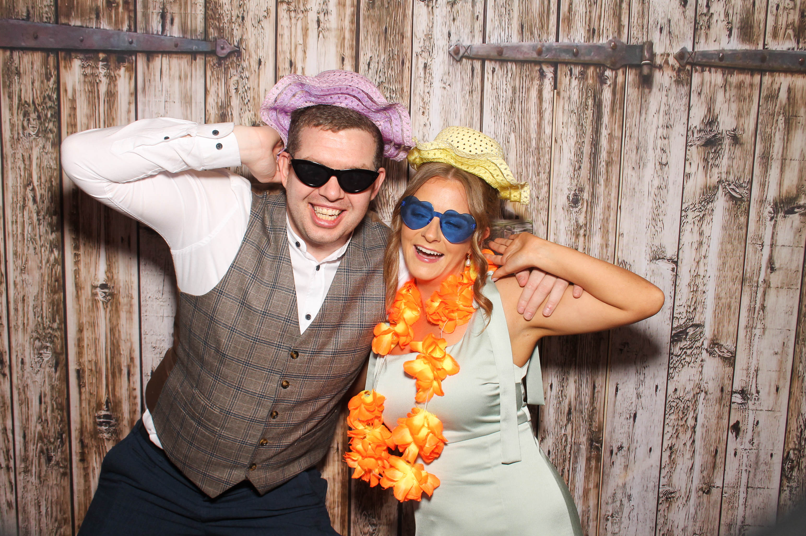 Naomi & Cian | View more photos from the event at gallery.snapmagic.ie/u/SnapMagic/Naomi-Cian