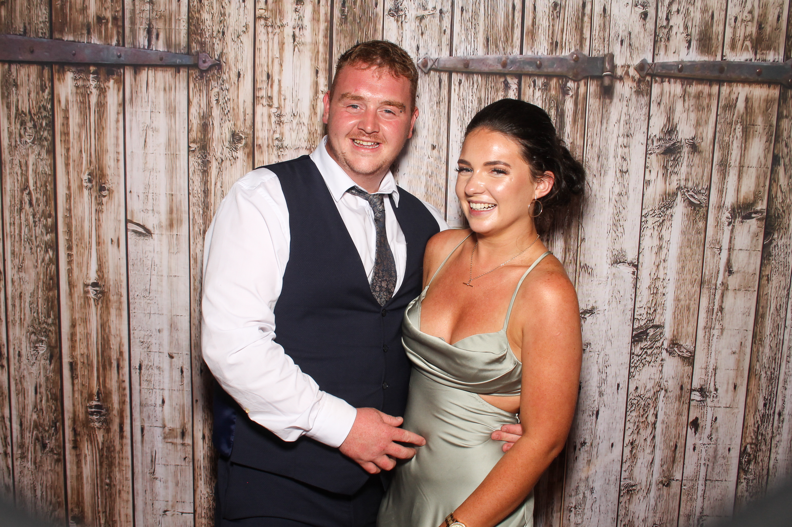 Naomi & Cian | View more photos from the event at gallery.snapmagic.ie/u/SnapMagic/Naomi-Cian