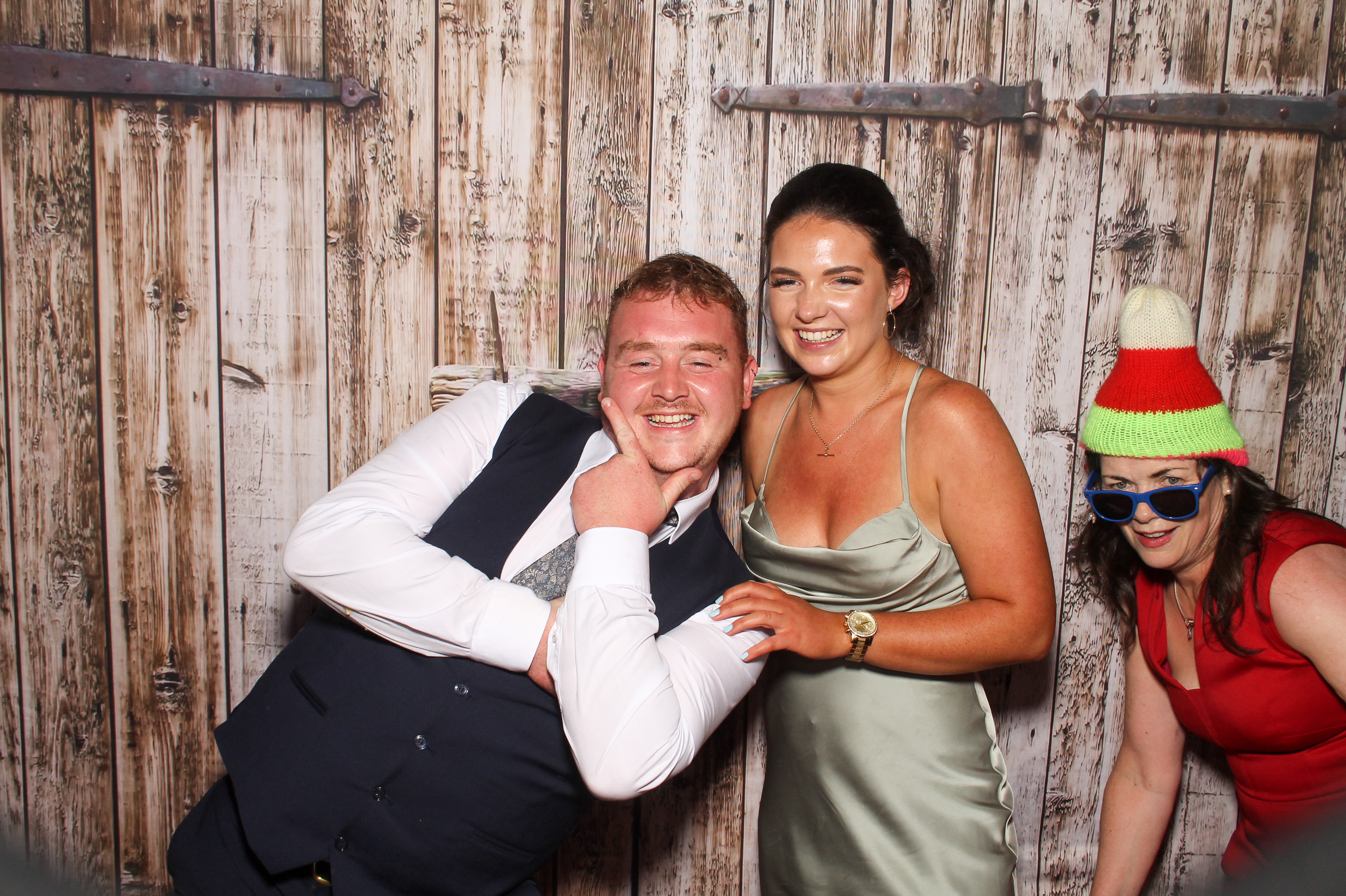 Naomi & Cian | View more photos from the event at gallery.snapmagic.ie/u/SnapMagic/Naomi-Cian