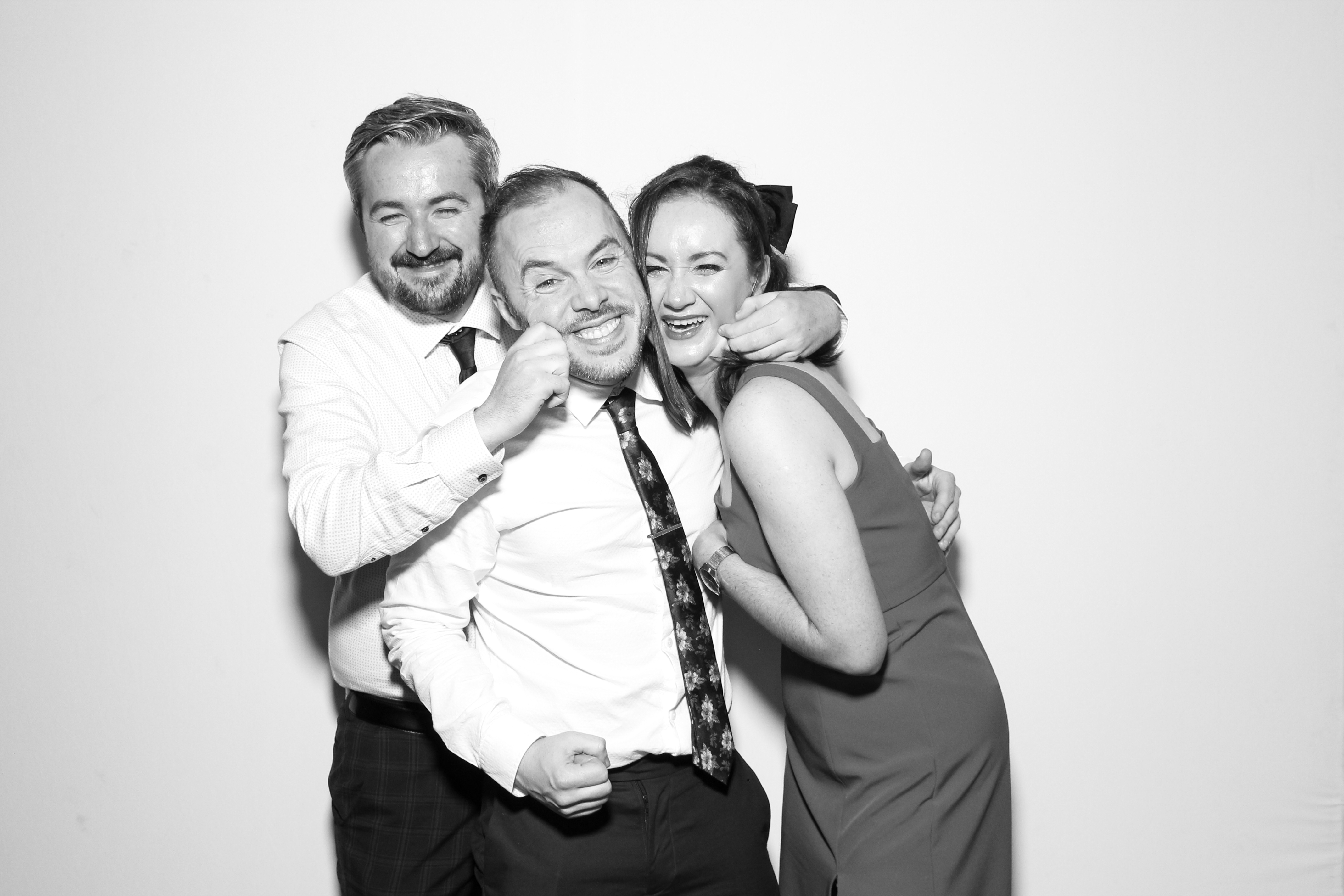 Nicola & Gary | View more photos from the event at gallery.snapmagic.ie/u/SnapMagic/Nicola-Gary