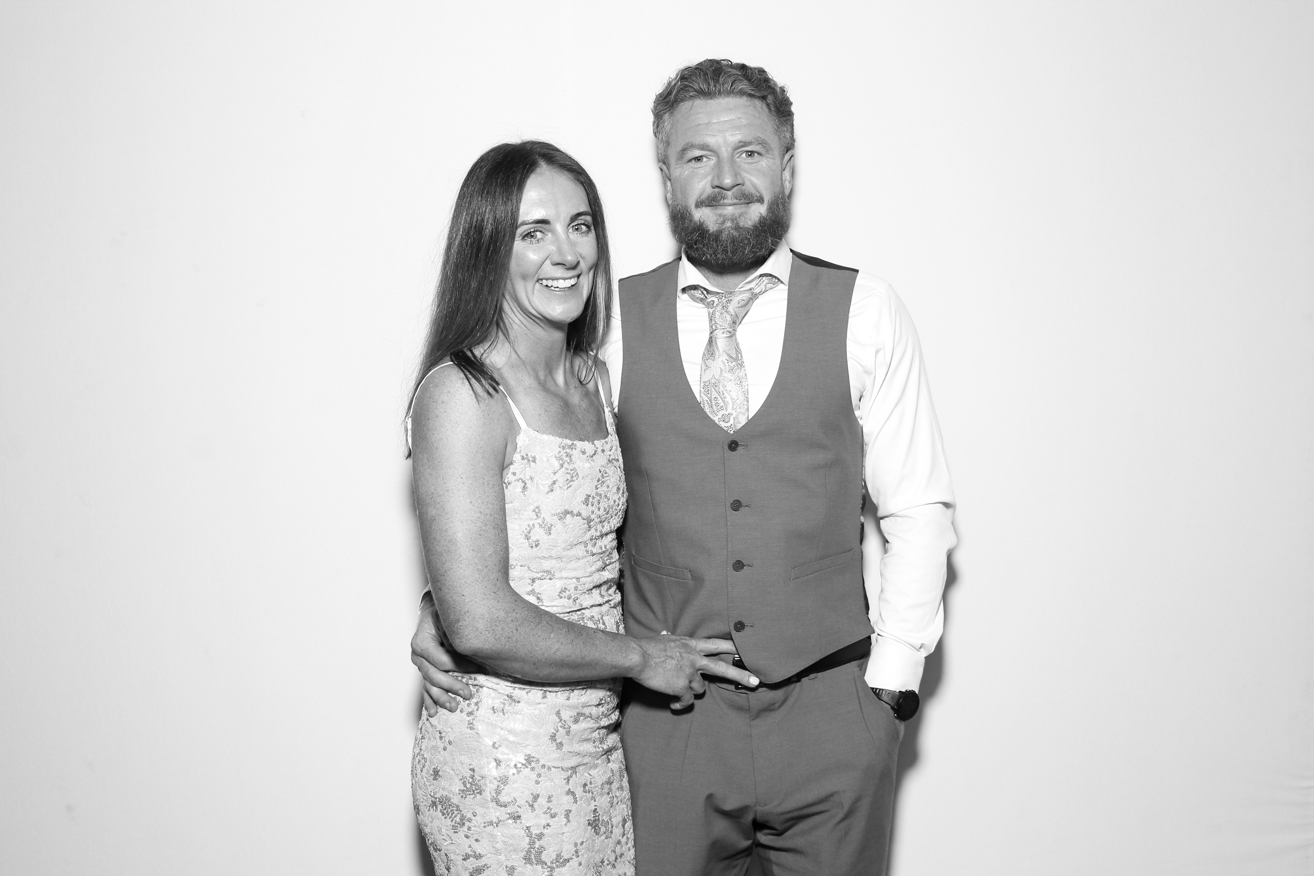 Nicola & Gary | View more photos from the event at gallery.snapmagic.ie/u/SnapMagic/Nicola-Gary