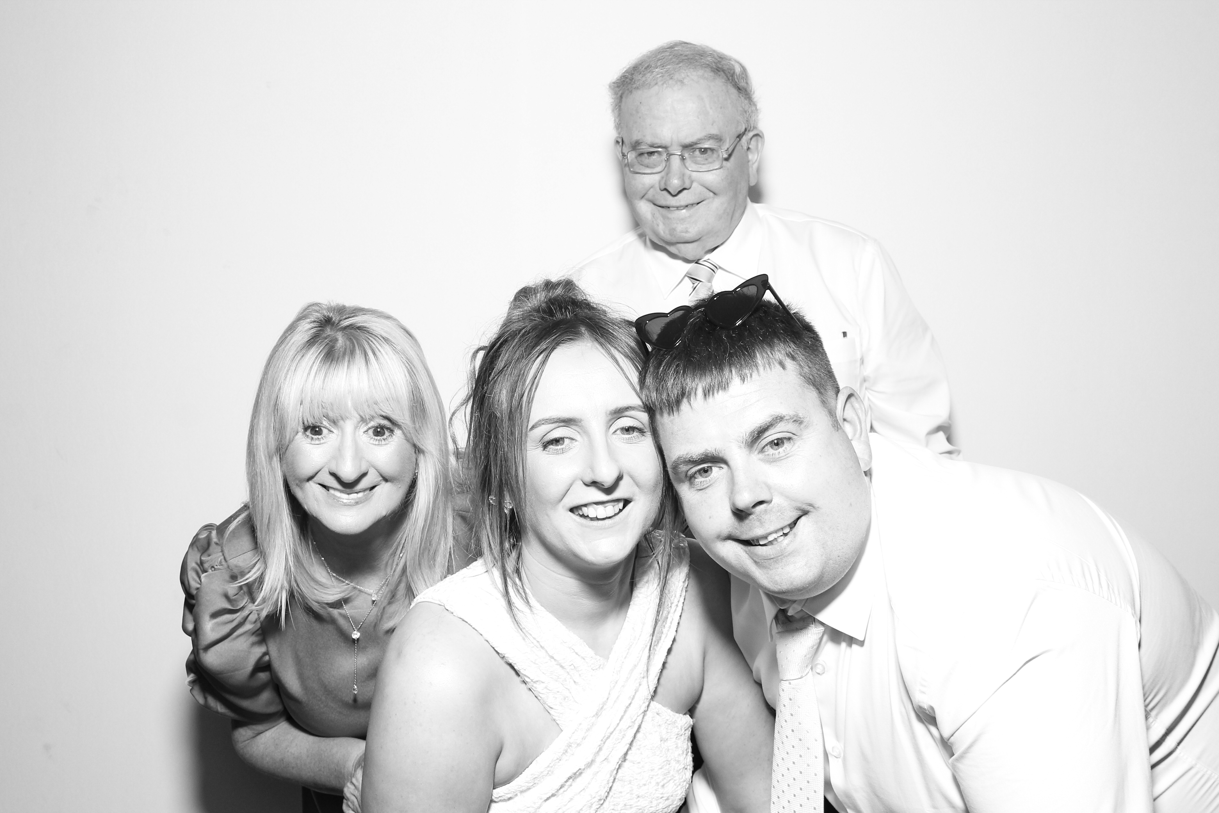 Nicola & Gary | View more photos from the event at gallery.snapmagic.ie/u/SnapMagic/Nicola-Gary