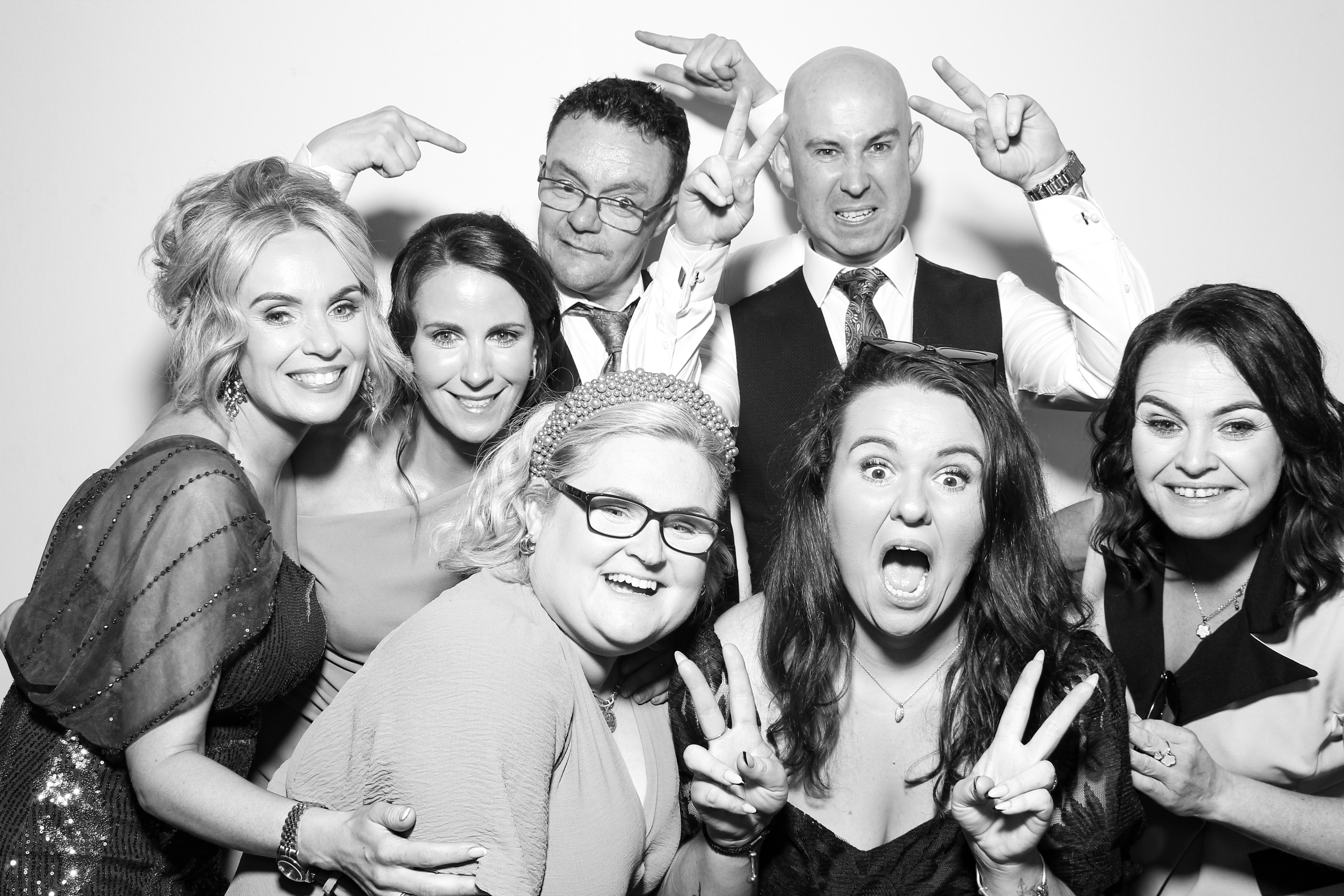 Nicola & Gary | View more photos from the event at gallery.snapmagic.ie/u/SnapMagic/Nicola-Gary