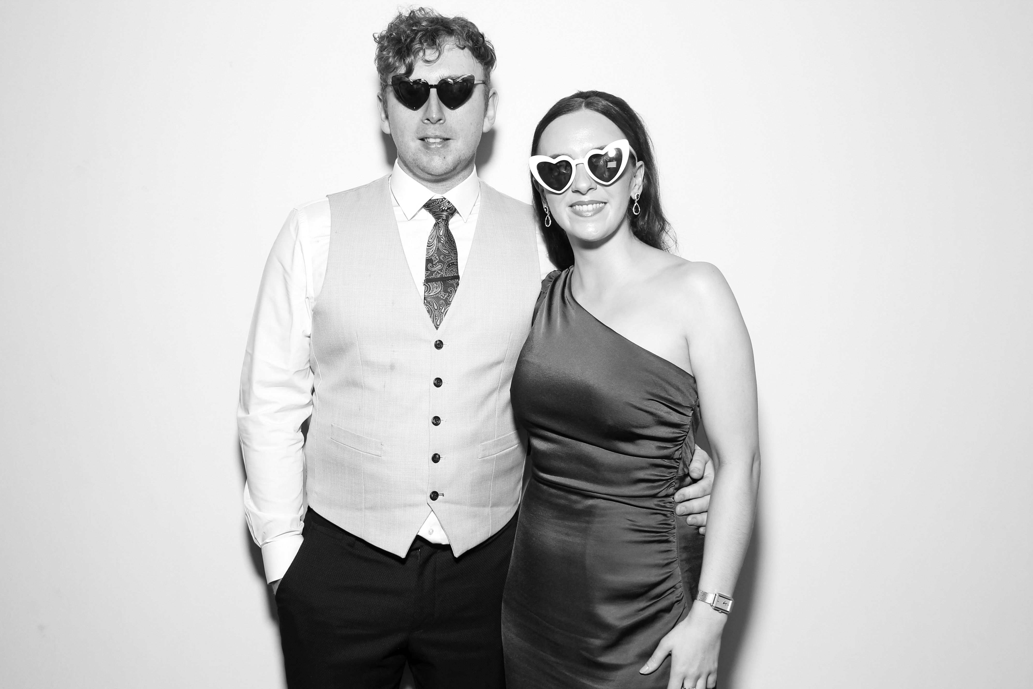Nicola & Gary | View more photos from the event at gallery.snapmagic.ie/u/SnapMagic/Nicola-Gary
