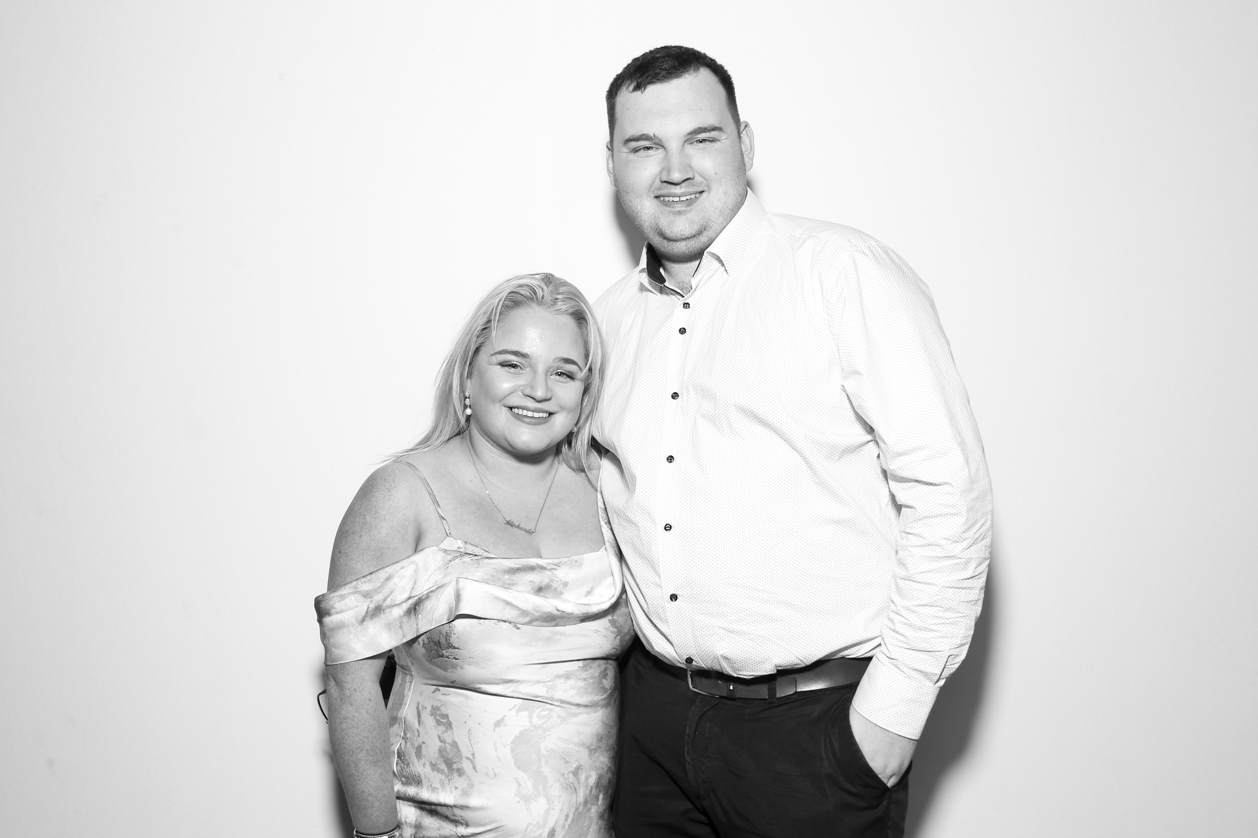 Nicola & Gary | View more photos from the event at gallery.snapmagic.ie/u/SnapMagic/Nicola-Gary