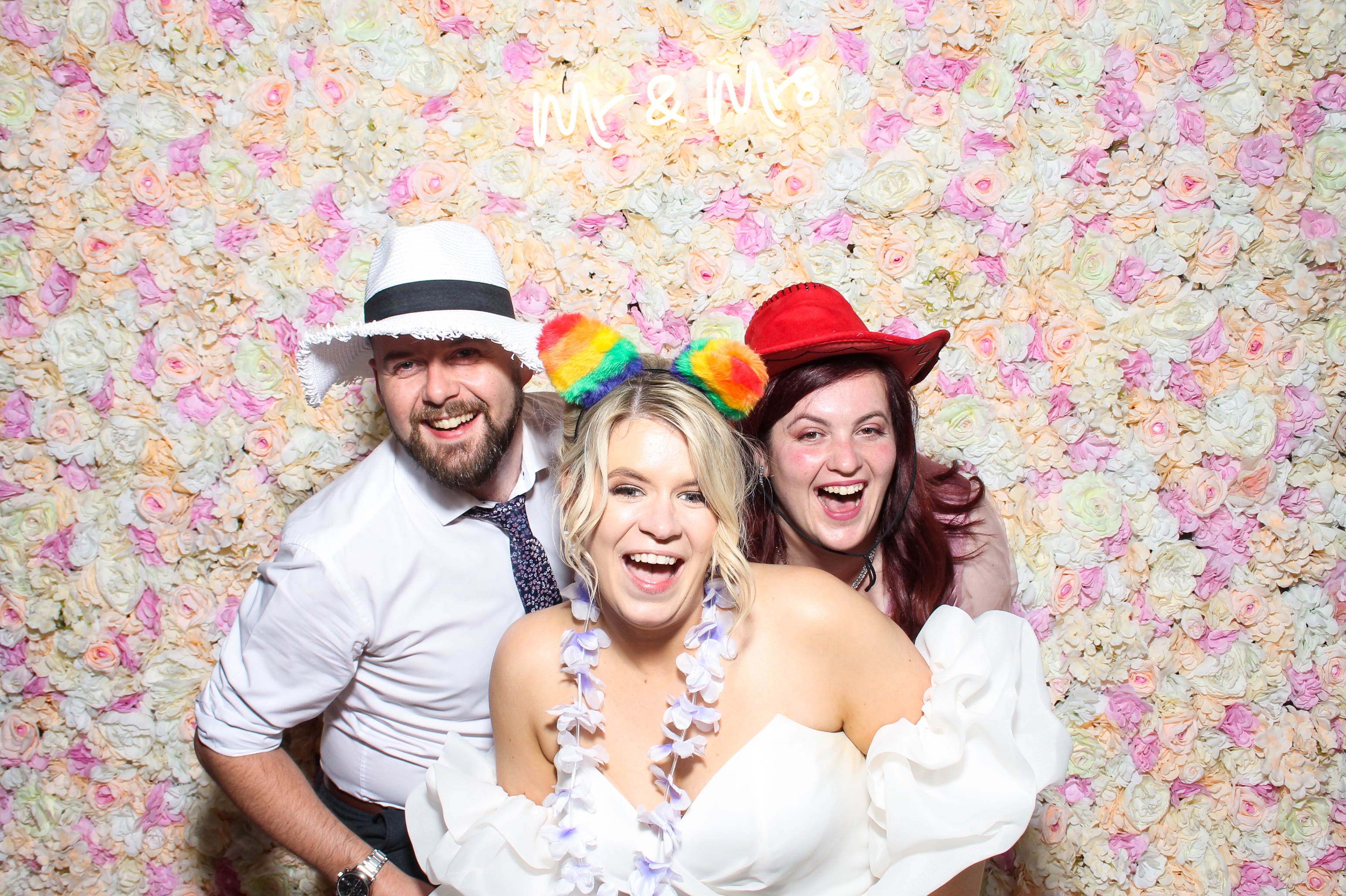 Nicole & Kieran's Wedding | View more photos from the event at gallery.snapmagic.ie/u/SnapMagic/Nicole-Kierans-Wedding
