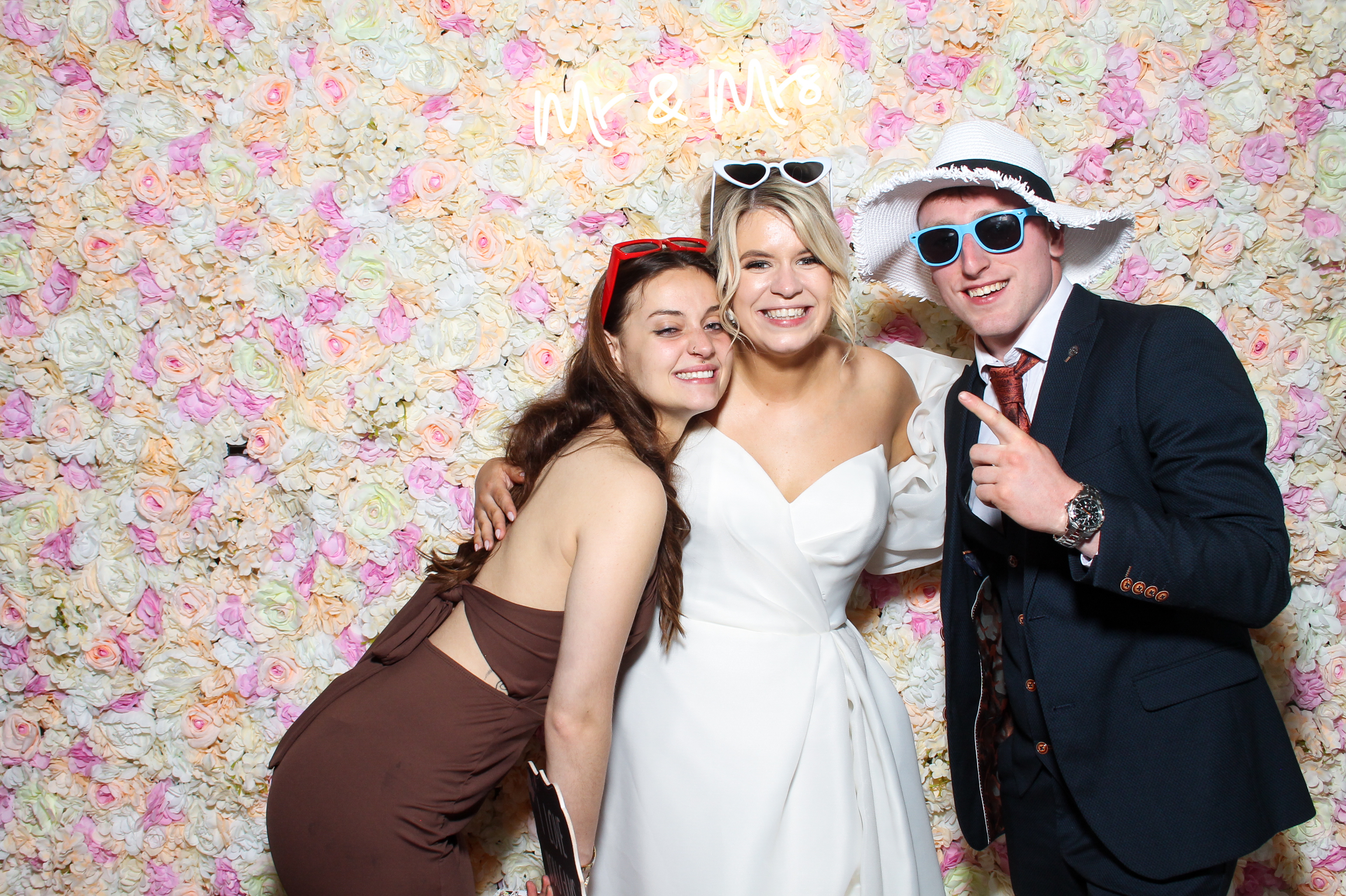 Nicole & Kieran's Wedding | View more photos from the event at gallery.snapmagic.ie/u/SnapMagic/Nicole-Kierans-Wedding