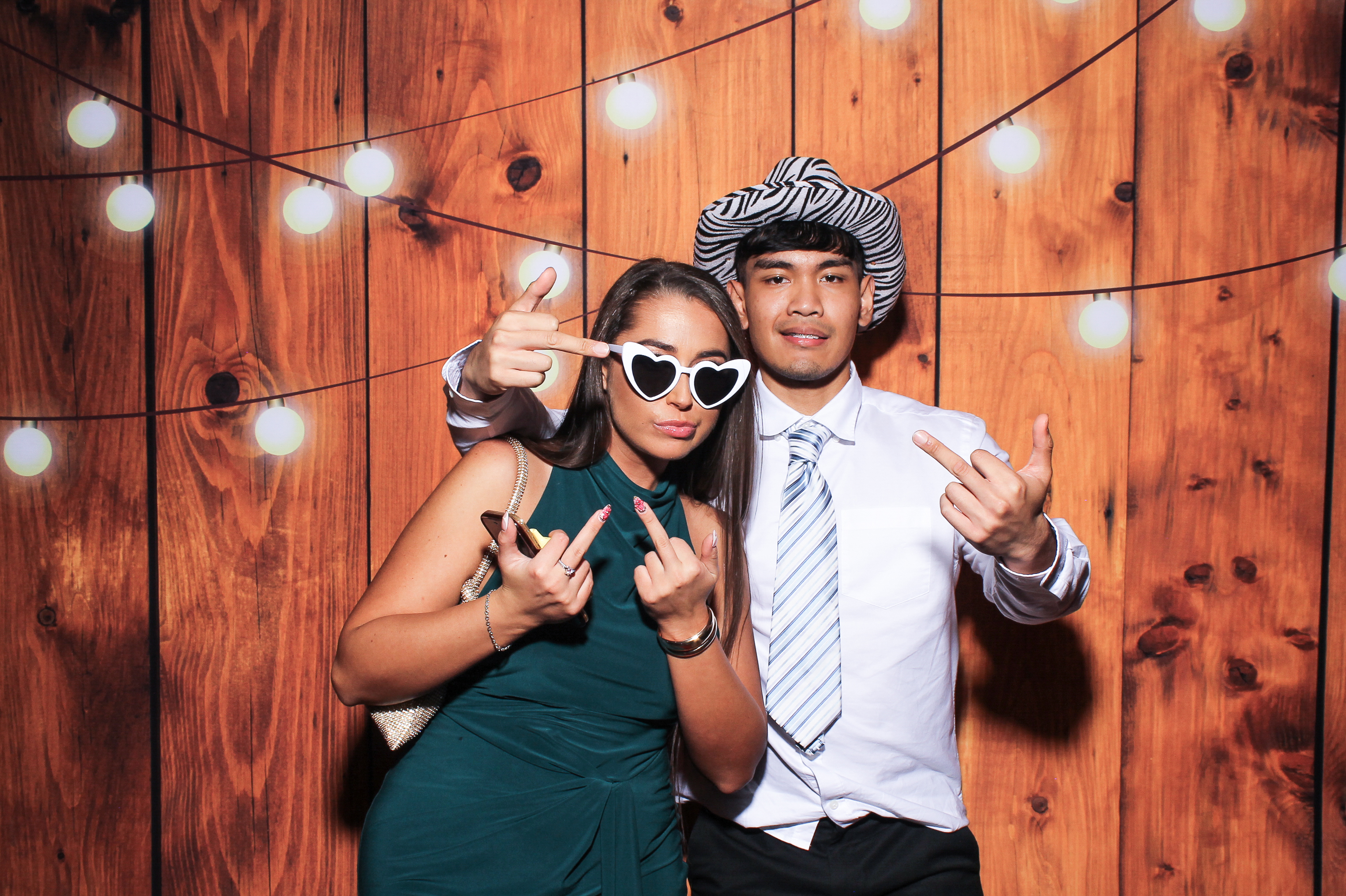 Pauline & Evan | View more photos from the event at gallery.snapmagic.ie/u/SnapMagic/Pauline-Evan