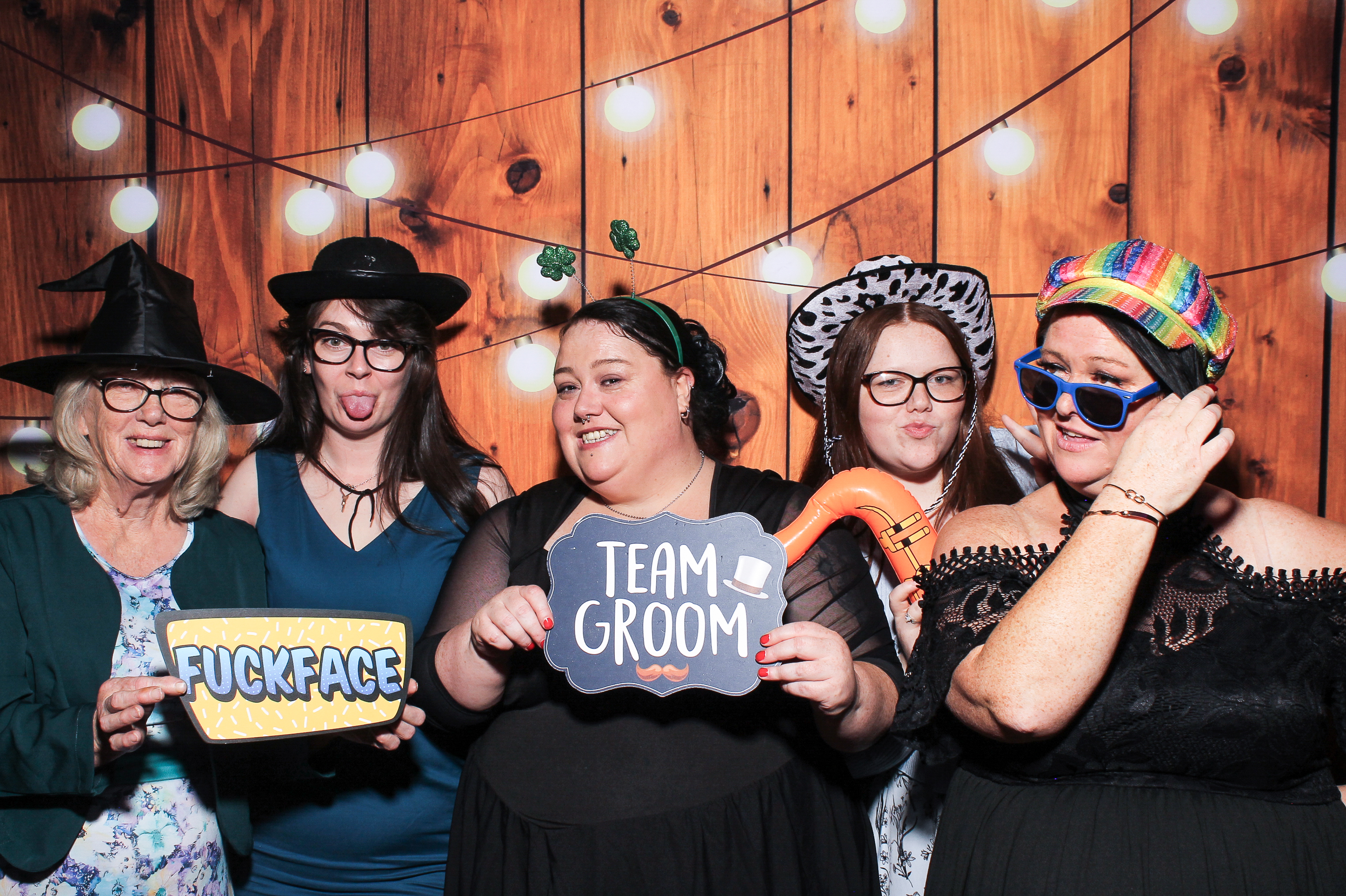 Pauline & Evan | View more photos from the event at gallery.snapmagic.ie/u/SnapMagic/Pauline-Evan