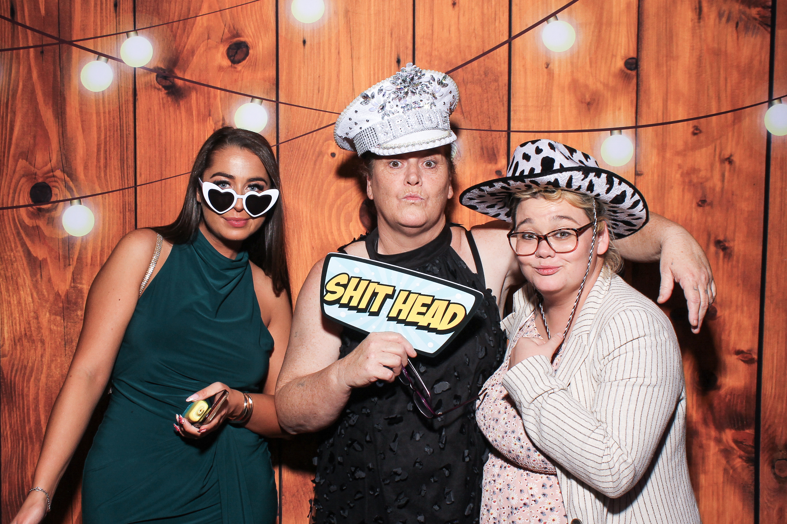 Pauline & Evan | View more photos from the event at gallery.snapmagic.ie/u/SnapMagic/Pauline-Evan