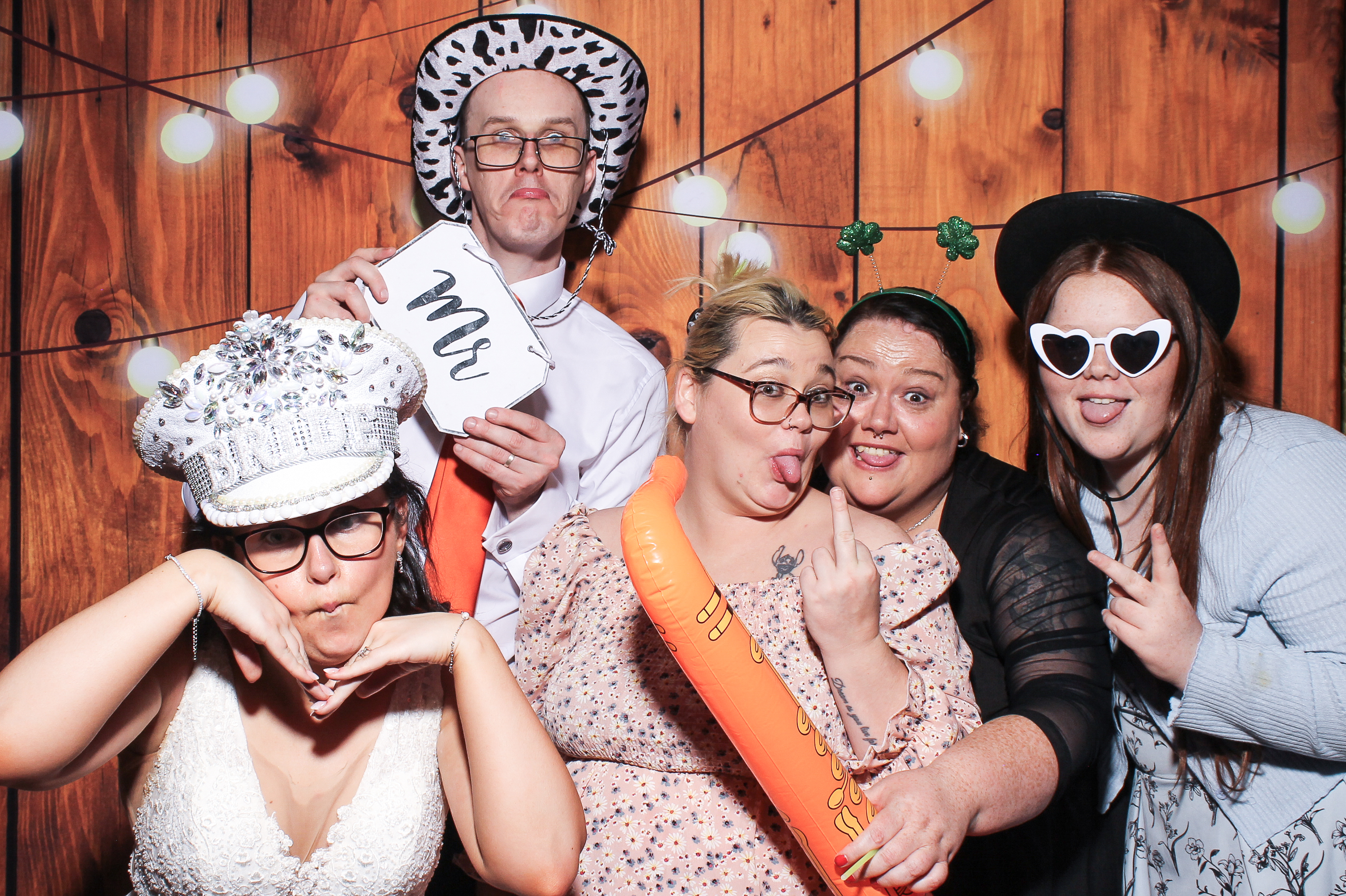 Pauline & Evan | View more photos from the event at gallery.snapmagic.ie/u/SnapMagic/Pauline-Evan