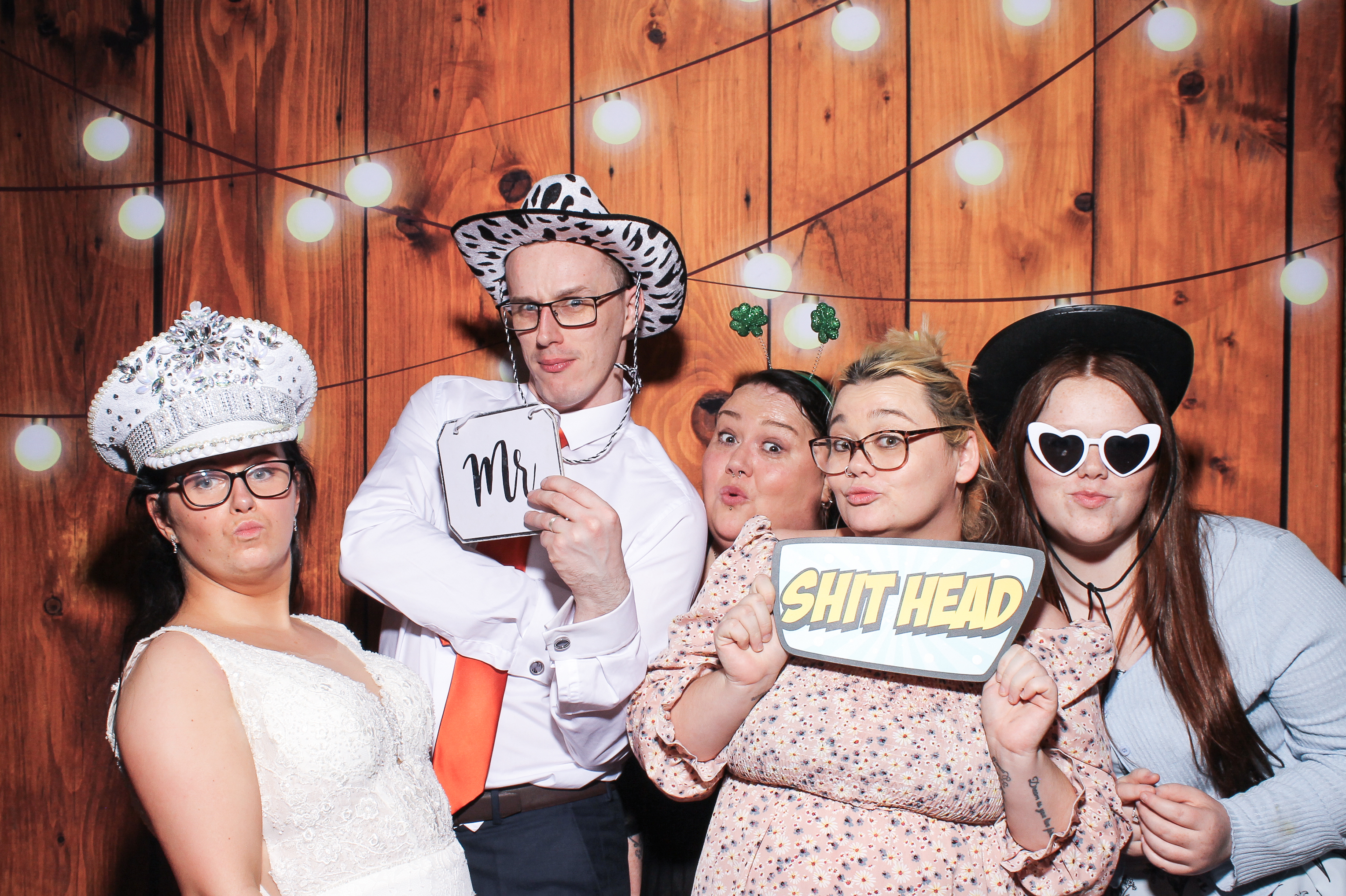 Pauline & Evan | View more photos from the event at gallery.snapmagic.ie/u/SnapMagic/Pauline-Evan