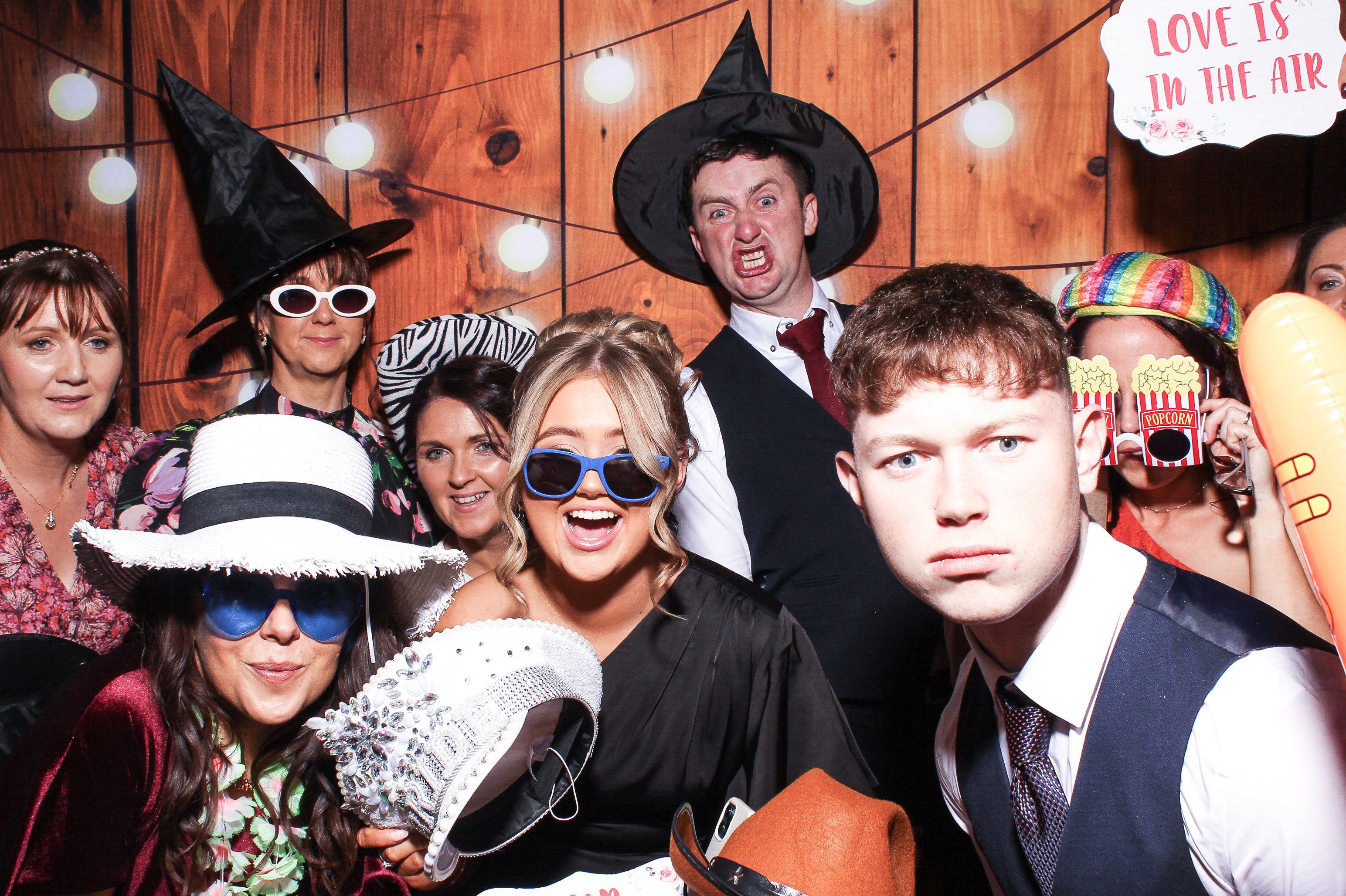 Pauline & Evan | View more photos from the event at gallery.snapmagic.ie/u/SnapMagic/Pauline-Evan