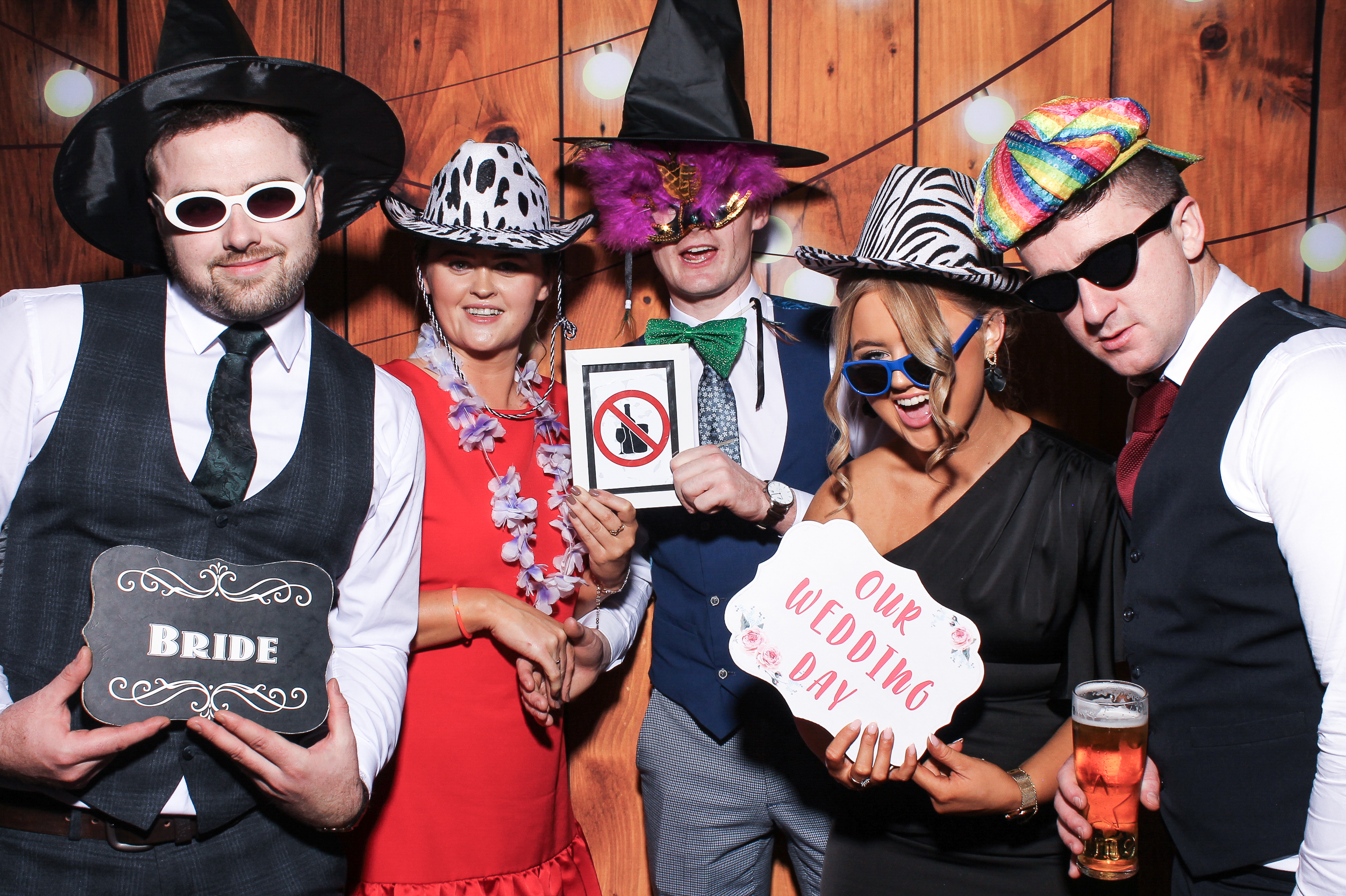 Pauline & Evan | View more photos from the event at gallery.snapmagic.ie/u/SnapMagic/Pauline-Evan