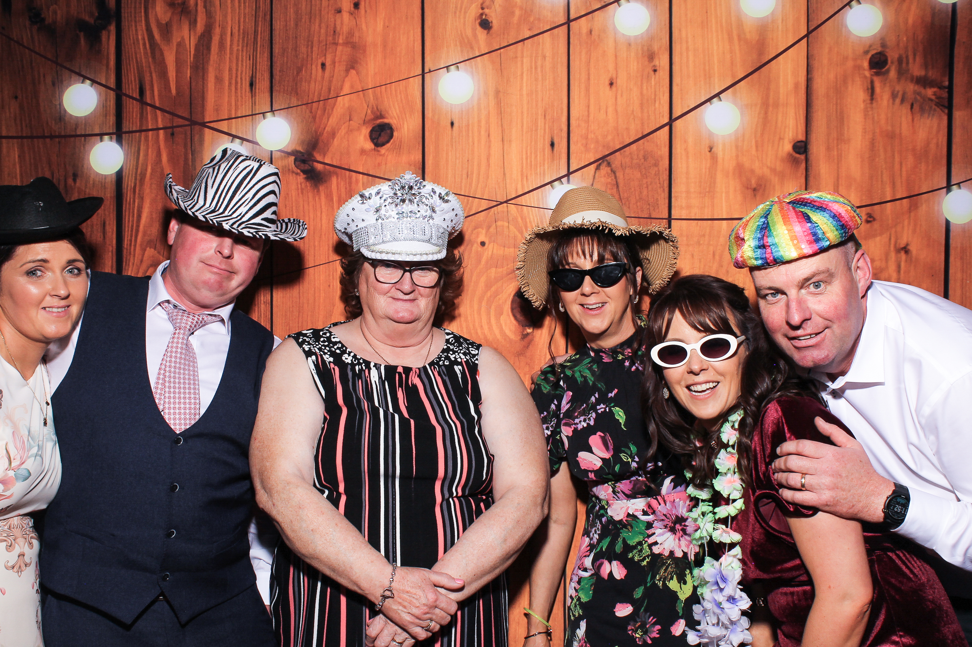 Pauline & Evan | View more photos from the event at gallery.snapmagic.ie/u/SnapMagic/Pauline-Evan