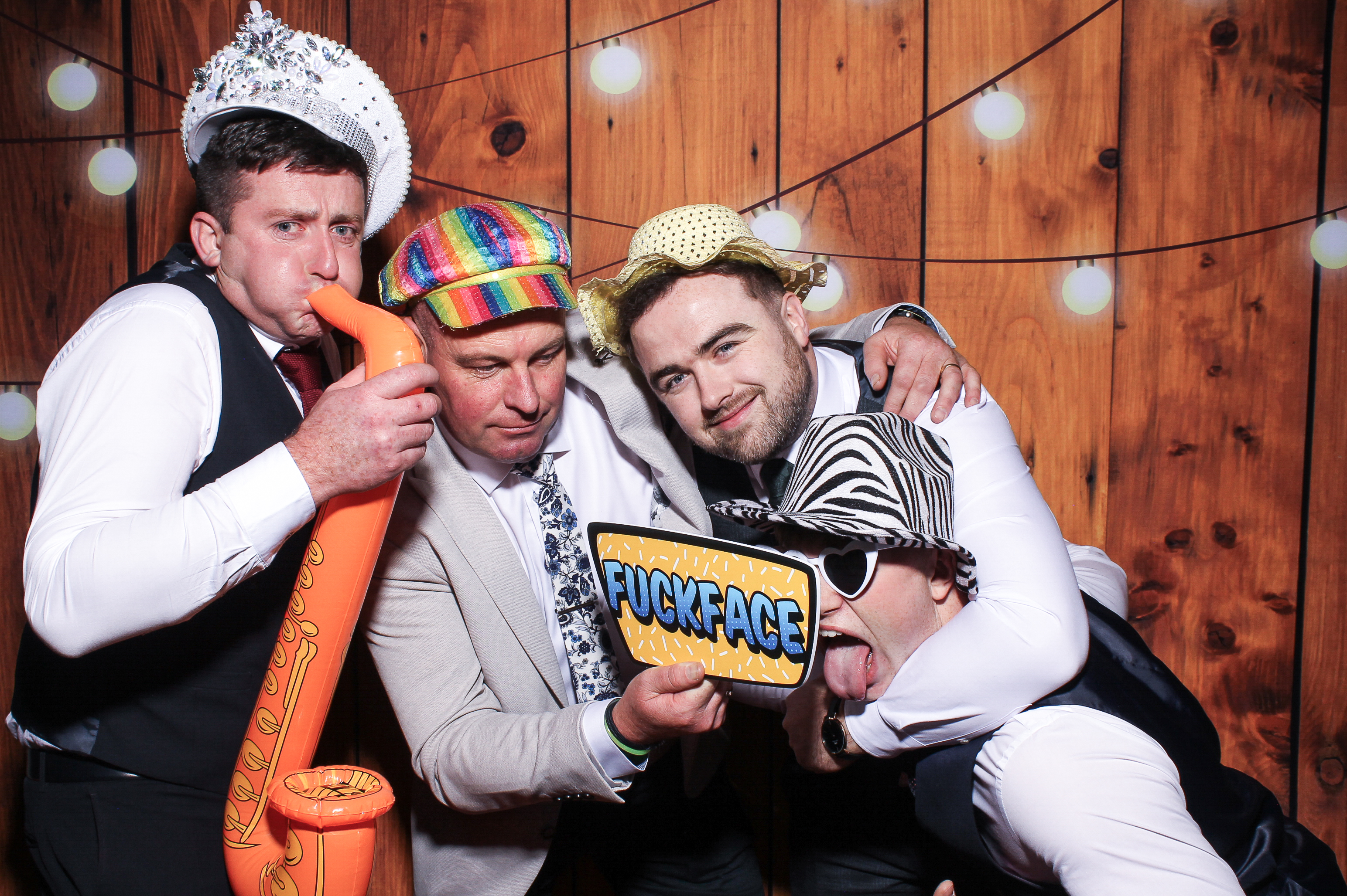 Pauline & Evan | View more photos from the event at gallery.snapmagic.ie/u/SnapMagic/Pauline-Evan