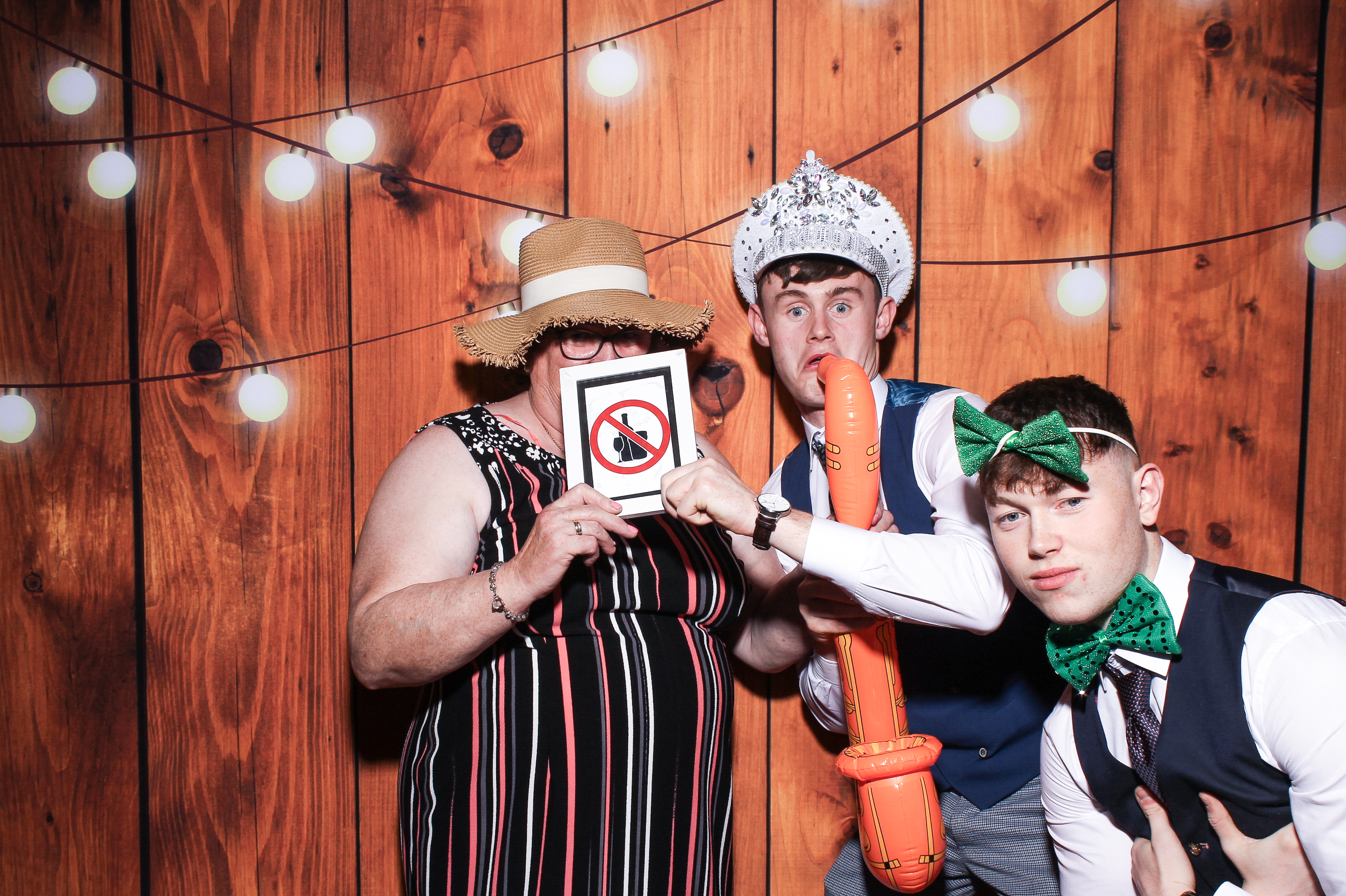 Pauline & Evan | View more photos from the event at gallery.snapmagic.ie/u/SnapMagic/Pauline-Evan