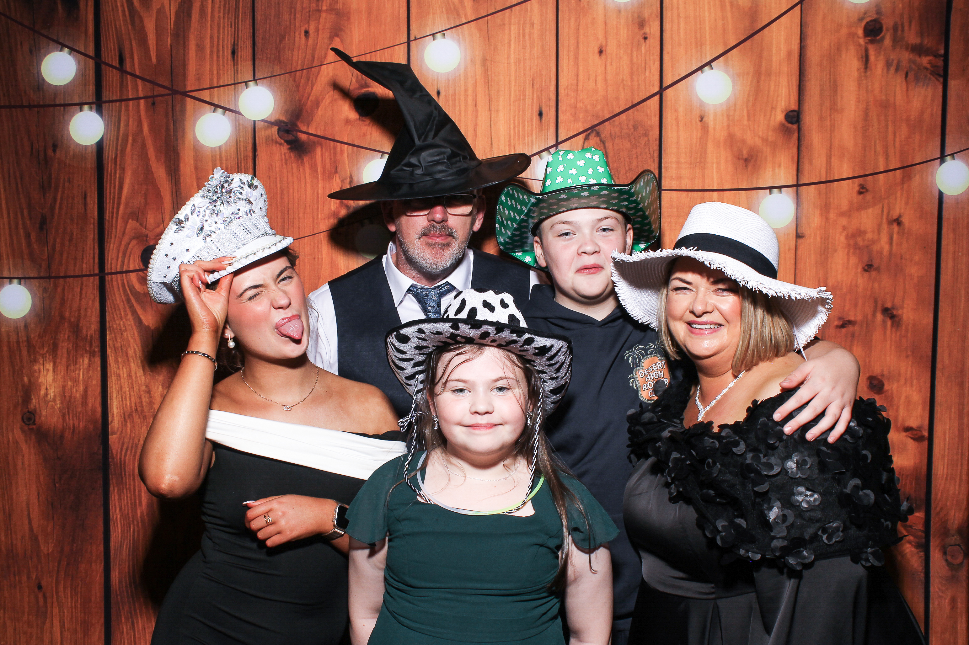 Pauline & Evan | View more photos from the event at gallery.snapmagic.ie/u/SnapMagic/Pauline-Evan