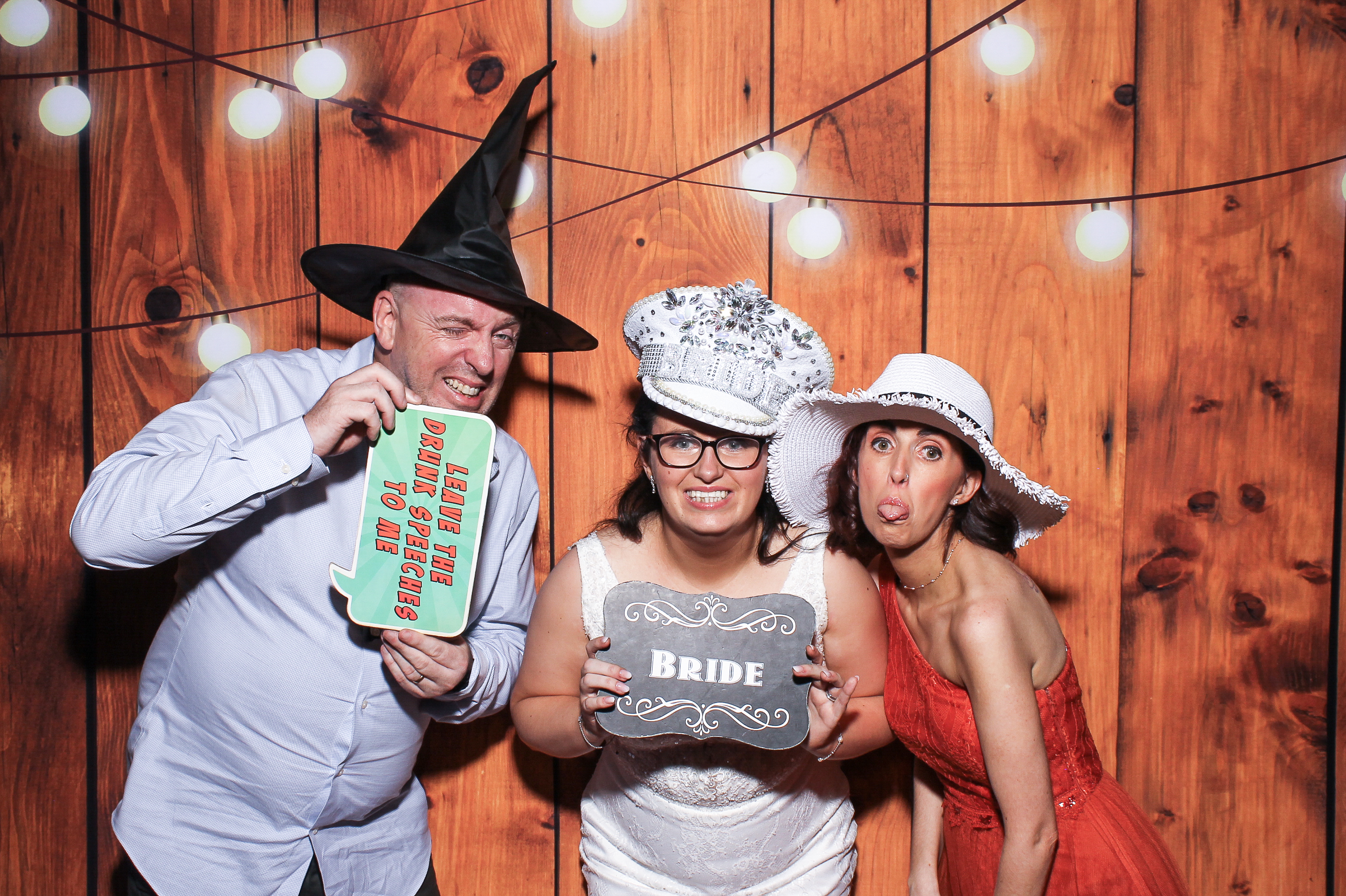 Pauline & Evan | View more photos from the event at gallery.snapmagic.ie/u/SnapMagic/Pauline-Evan