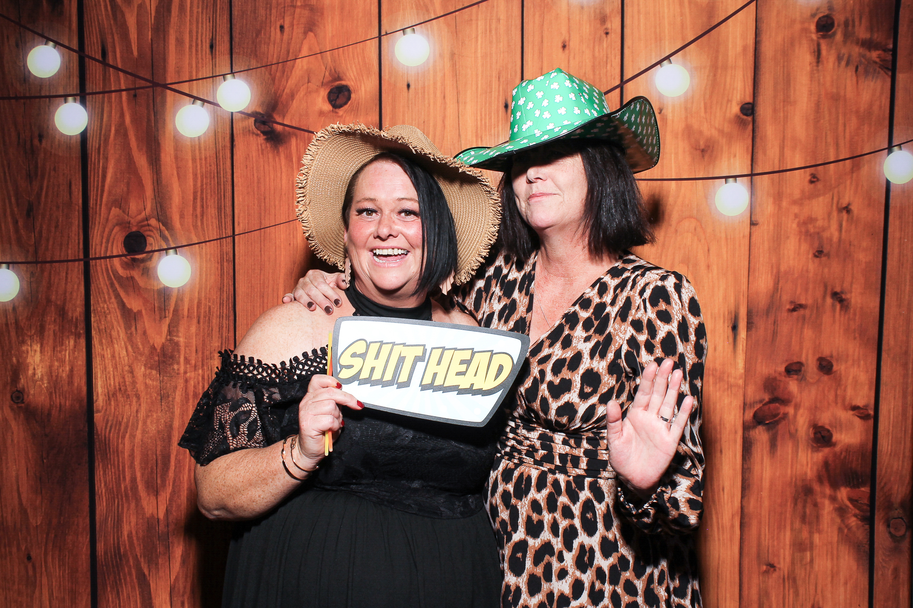 Pauline & Evan | View more photos from the event at gallery.snapmagic.ie/u/SnapMagic/Pauline-Evan