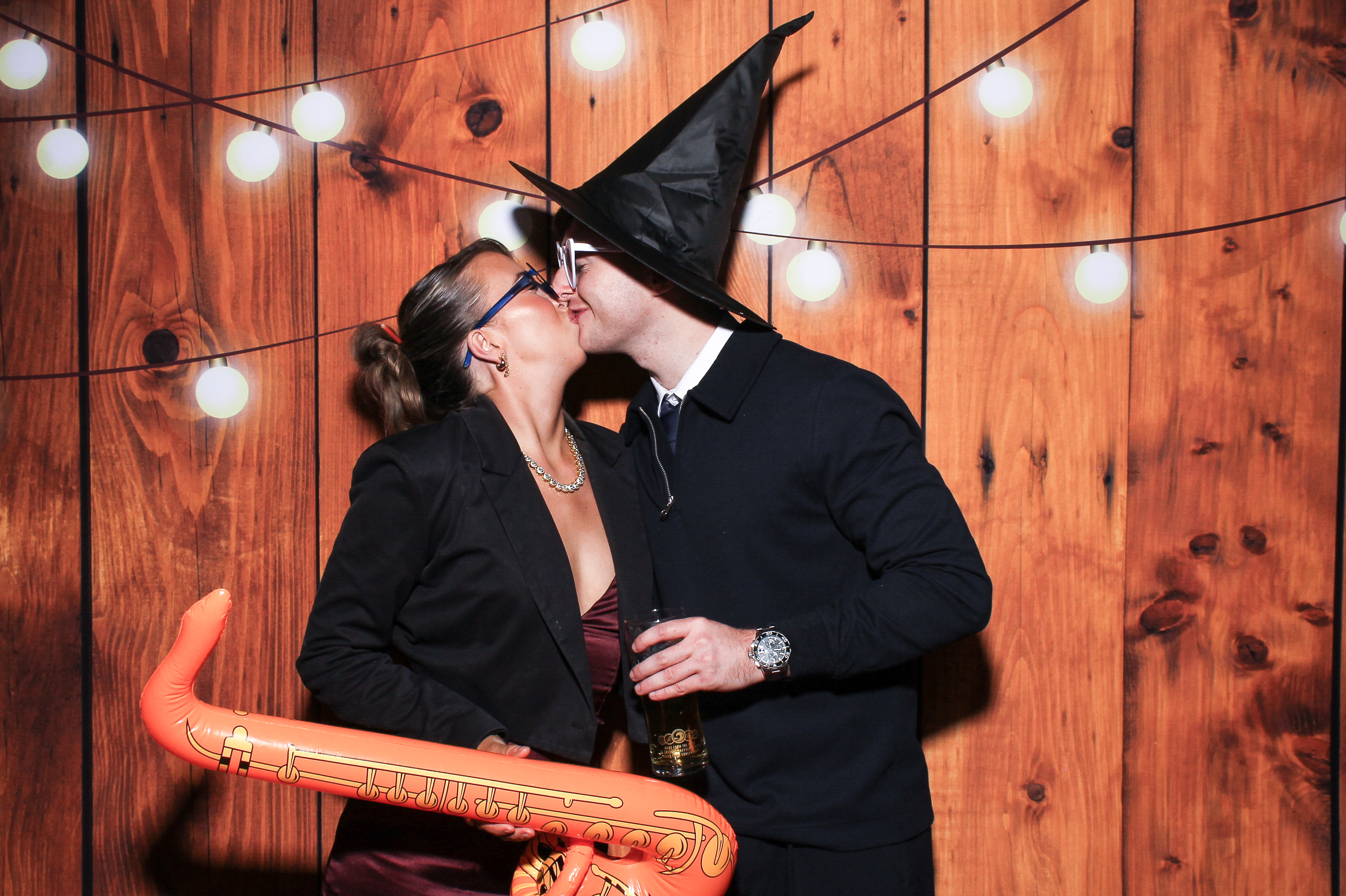 Pauline & Evan | View more photos from the event at gallery.snapmagic.ie/u/SnapMagic/Pauline-Evan