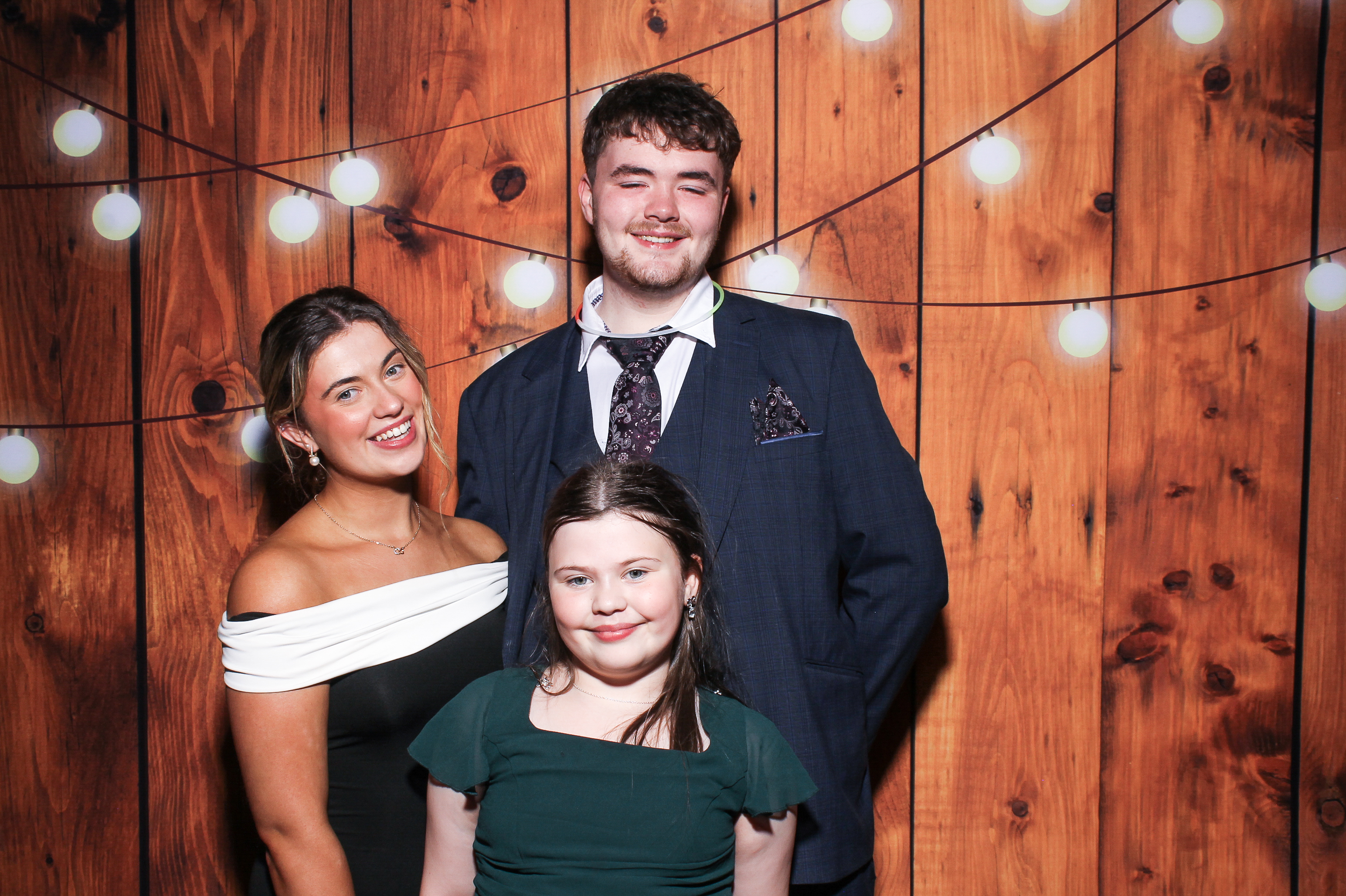 Pauline & Evan | View more photos from the event at gallery.snapmagic.ie/u/SnapMagic/Pauline-Evan