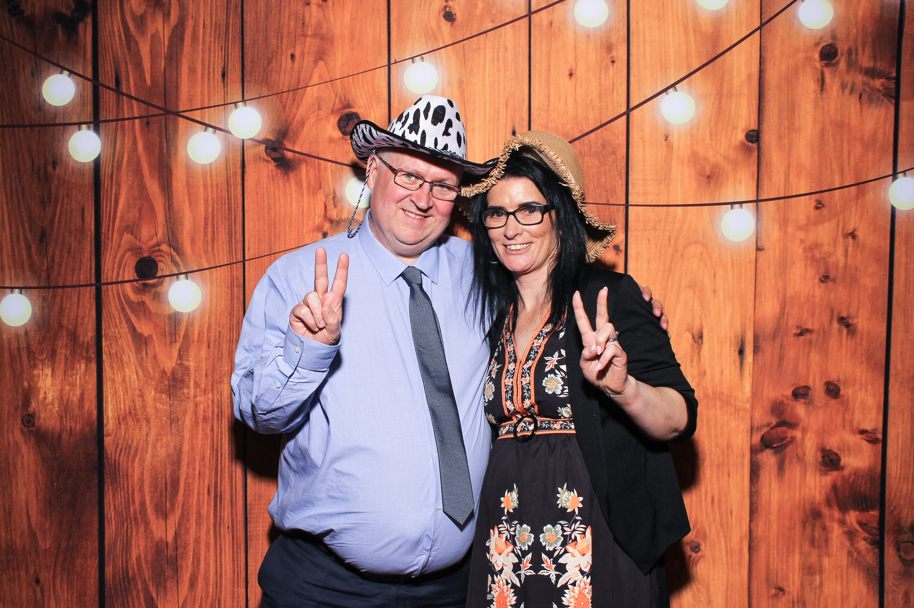 Pauline & Evan | View more photos from the event at gallery.snapmagic.ie/u/SnapMagic/Pauline-Evan