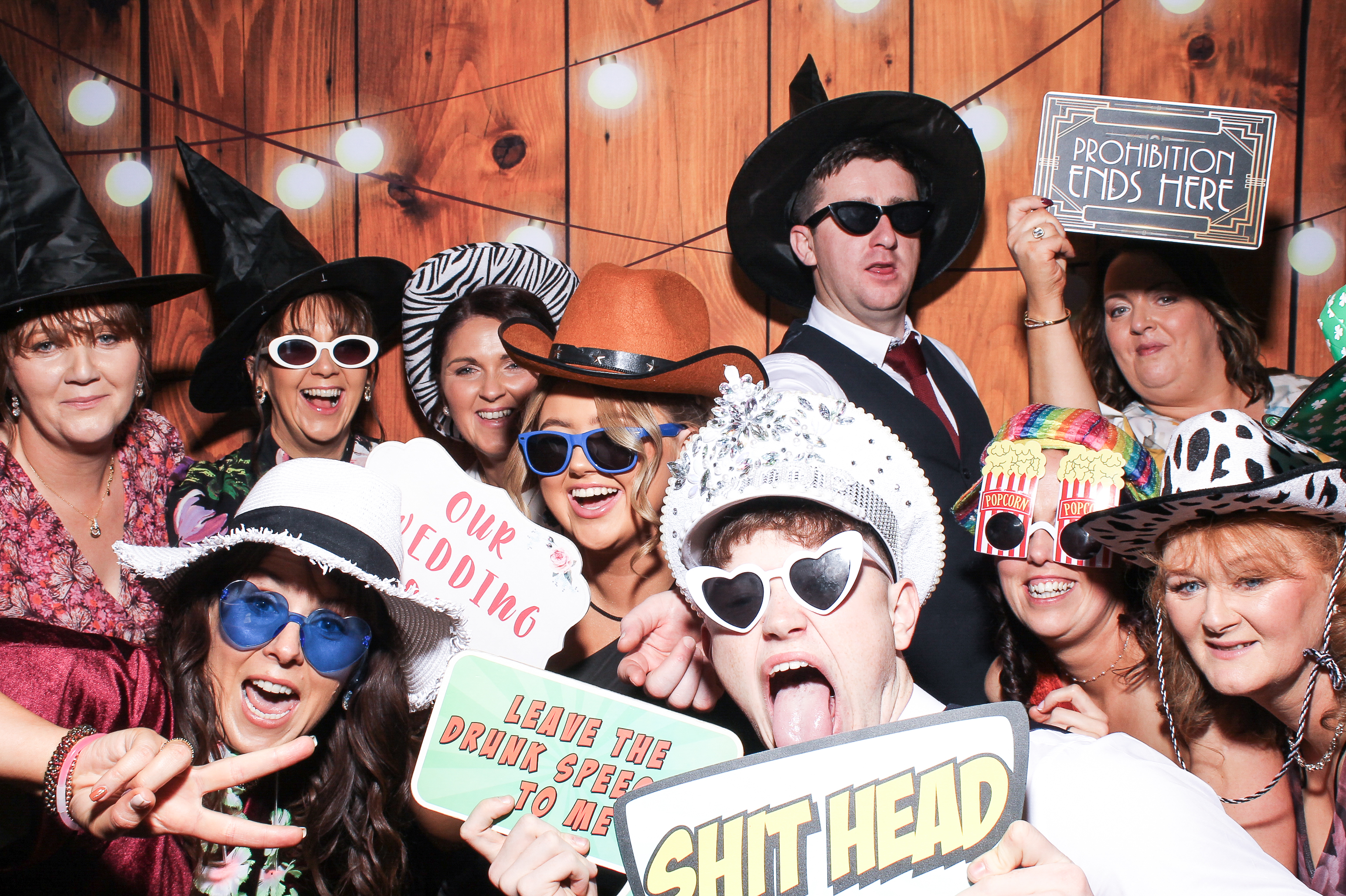 Pauline & Evan | View more photos from the event at gallery.snapmagic.ie/u/SnapMagic/Pauline-Evan