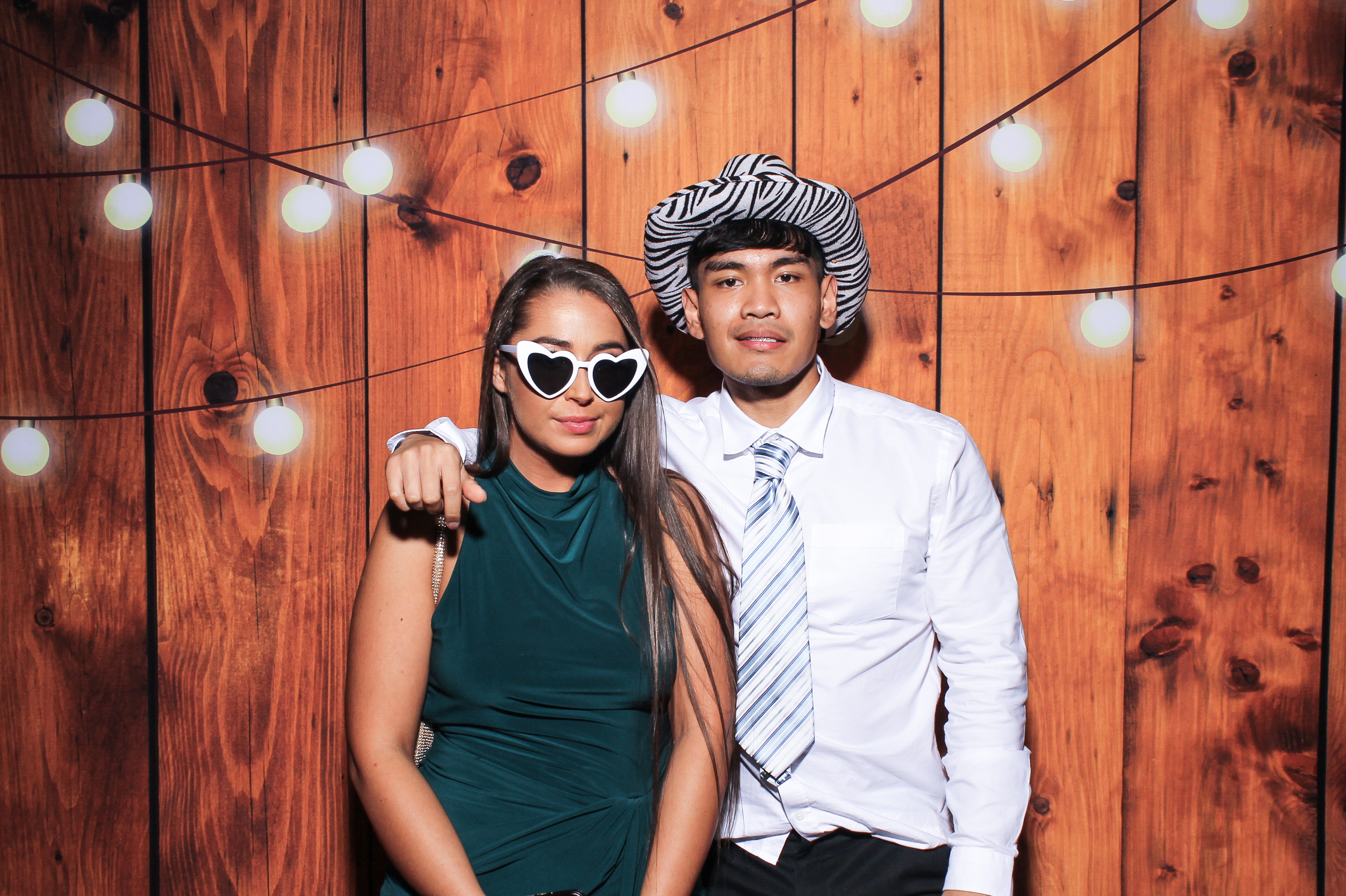 Pauline & Evan | View more photos from the event at gallery.snapmagic.ie/u/SnapMagic/Pauline-Evan