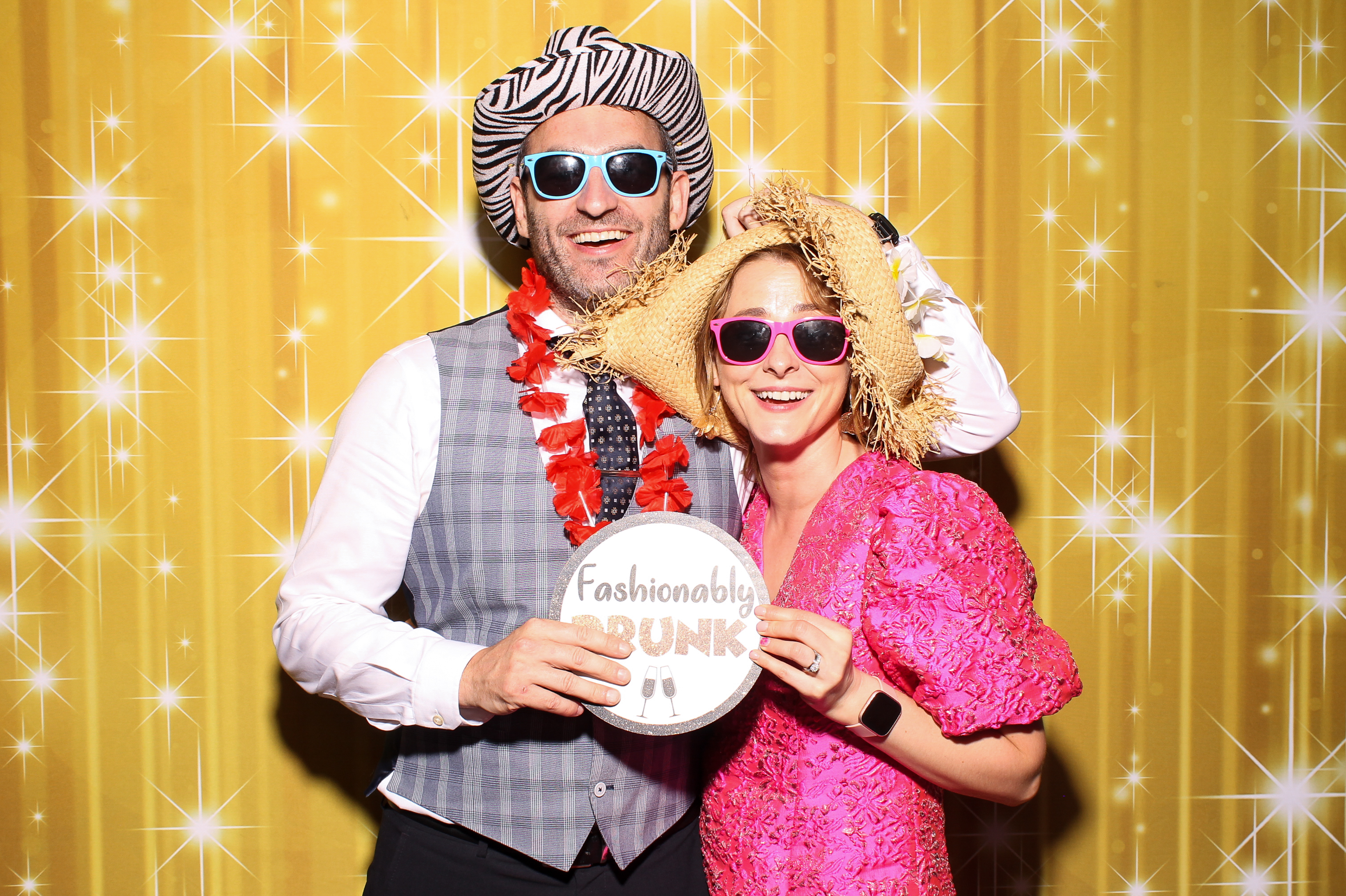 Rachel & Mick | View more photos from the event at gallery.snapmagic.ie/u/SnapMagic/Rachel-Mick