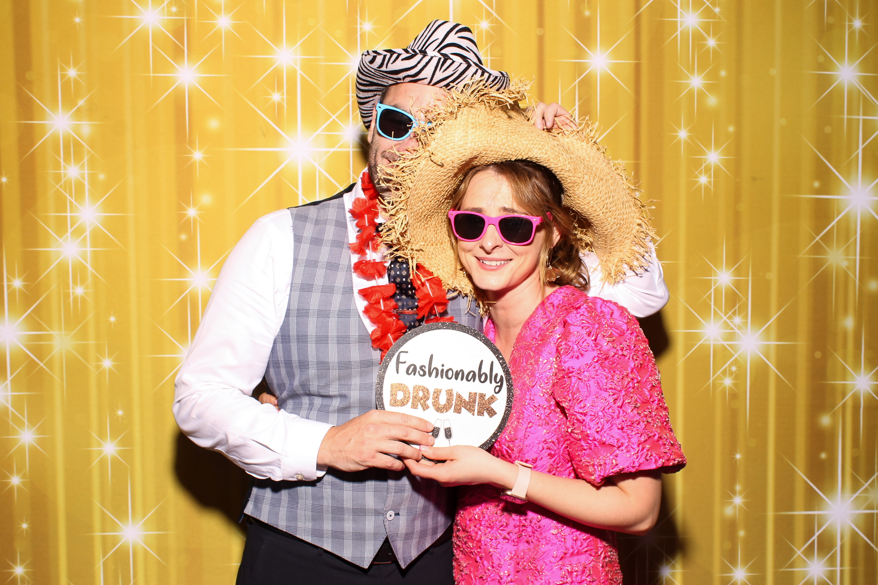 Rachel & Mick | View more photos from the event at gallery.snapmagic.ie/u/SnapMagic/Rachel-Mick