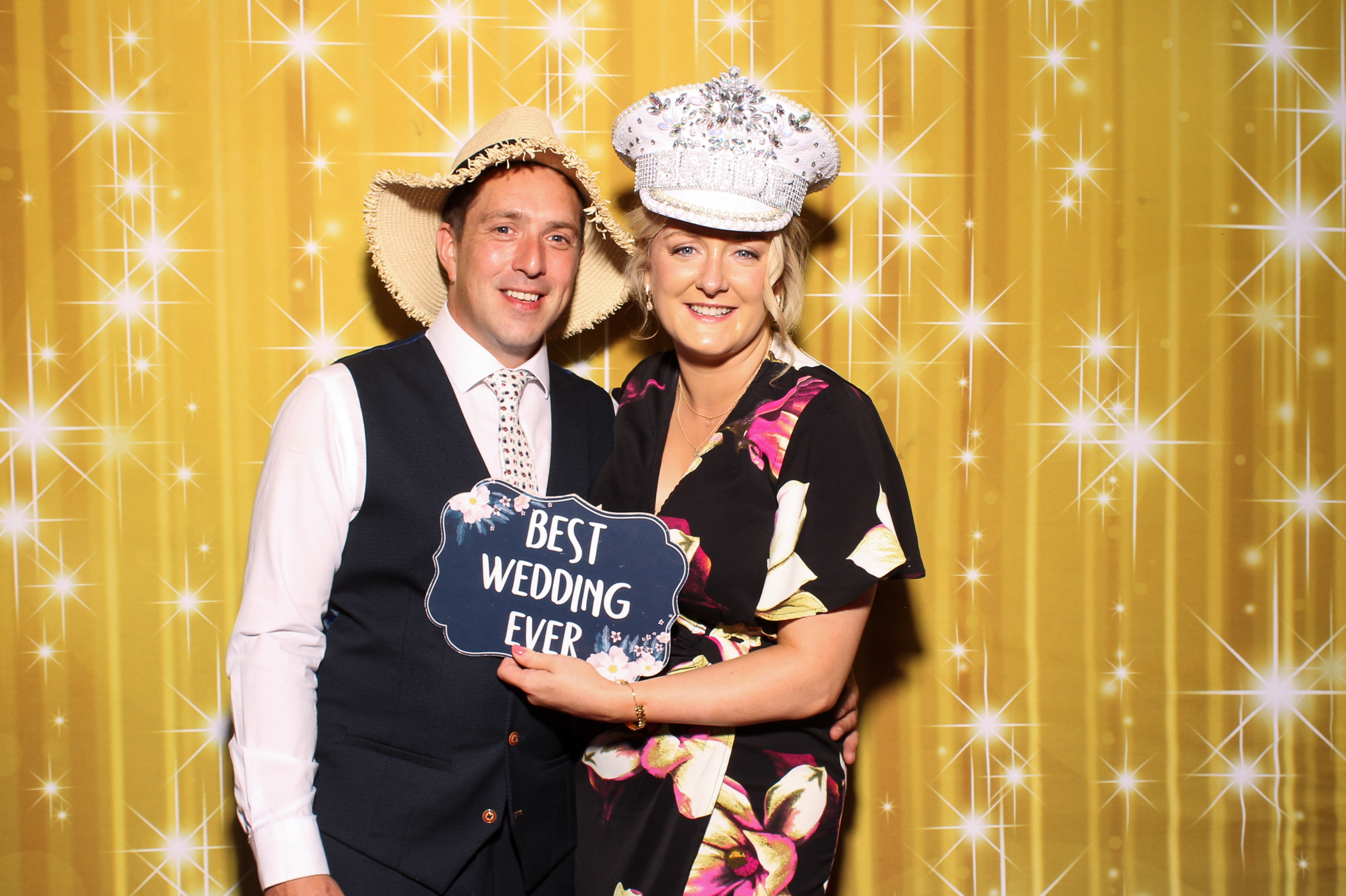 Rachel & Mick | View more photos from the event at gallery.snapmagic.ie/u/SnapMagic/Rachel-Mick