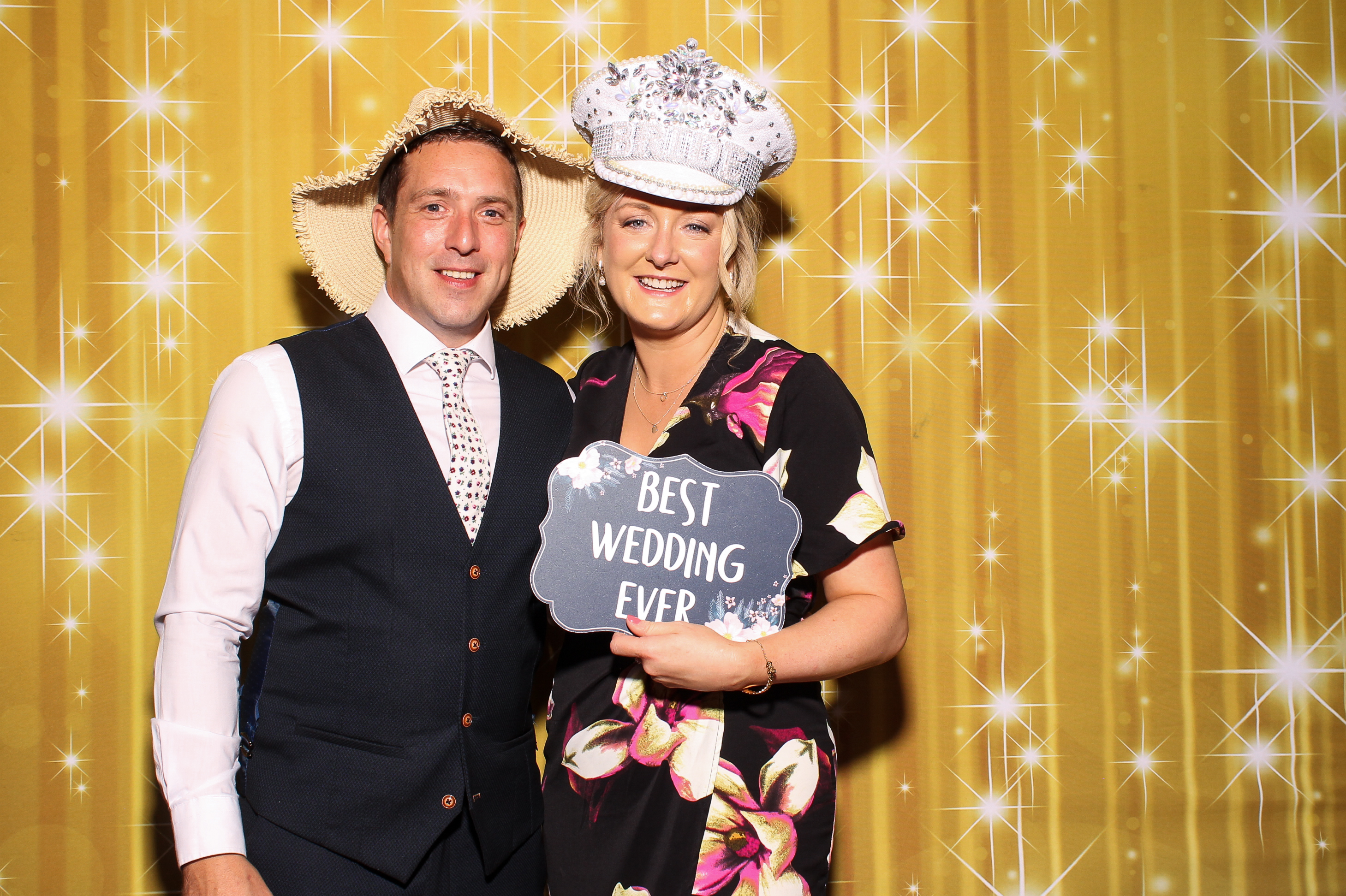 Rachel & Mick | View more photos from the event at gallery.snapmagic.ie/u/SnapMagic/Rachel-Mick