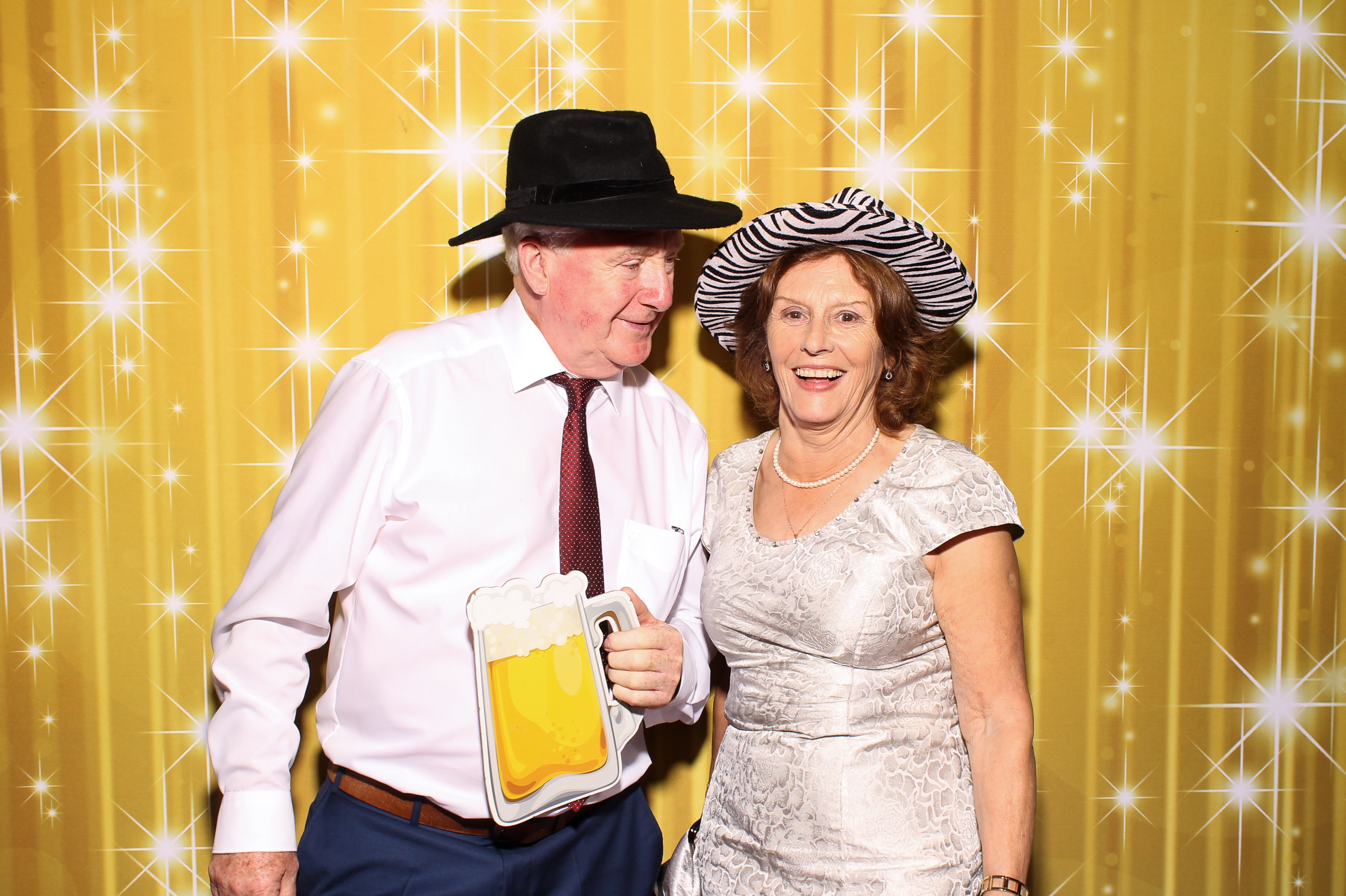 Rachel & Mick | View more photos from the event at gallery.snapmagic.ie/u/SnapMagic/Rachel-Mick