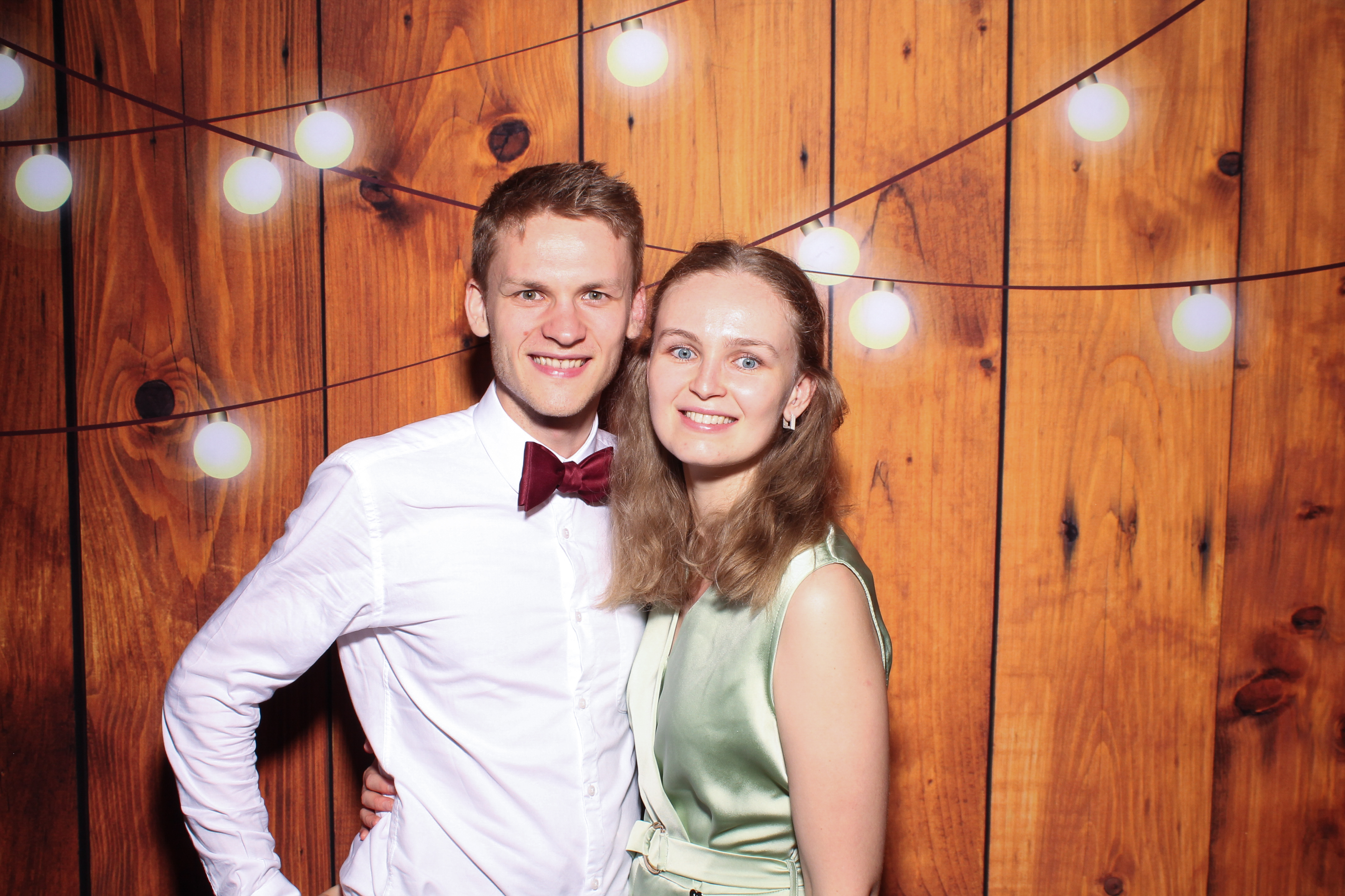 Rosie & Henry | View more photos from the event at gallery.snapmagic.ie/u/SnapMagic/Rosie-Henry