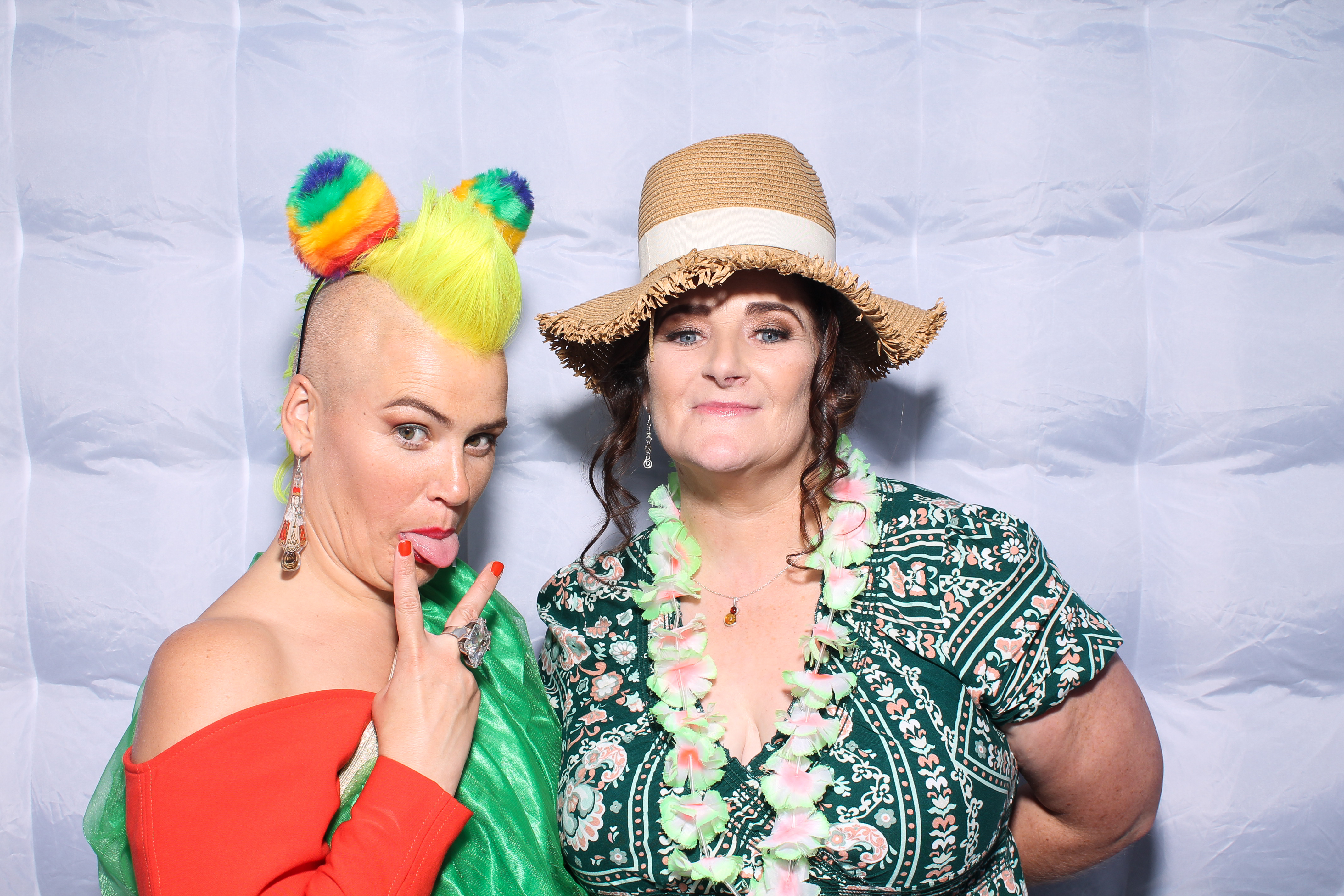 Sandra & Paul | View more photos from the event at gallery.snapmagic.ie/u/SnapMagic/Sandra-Paul