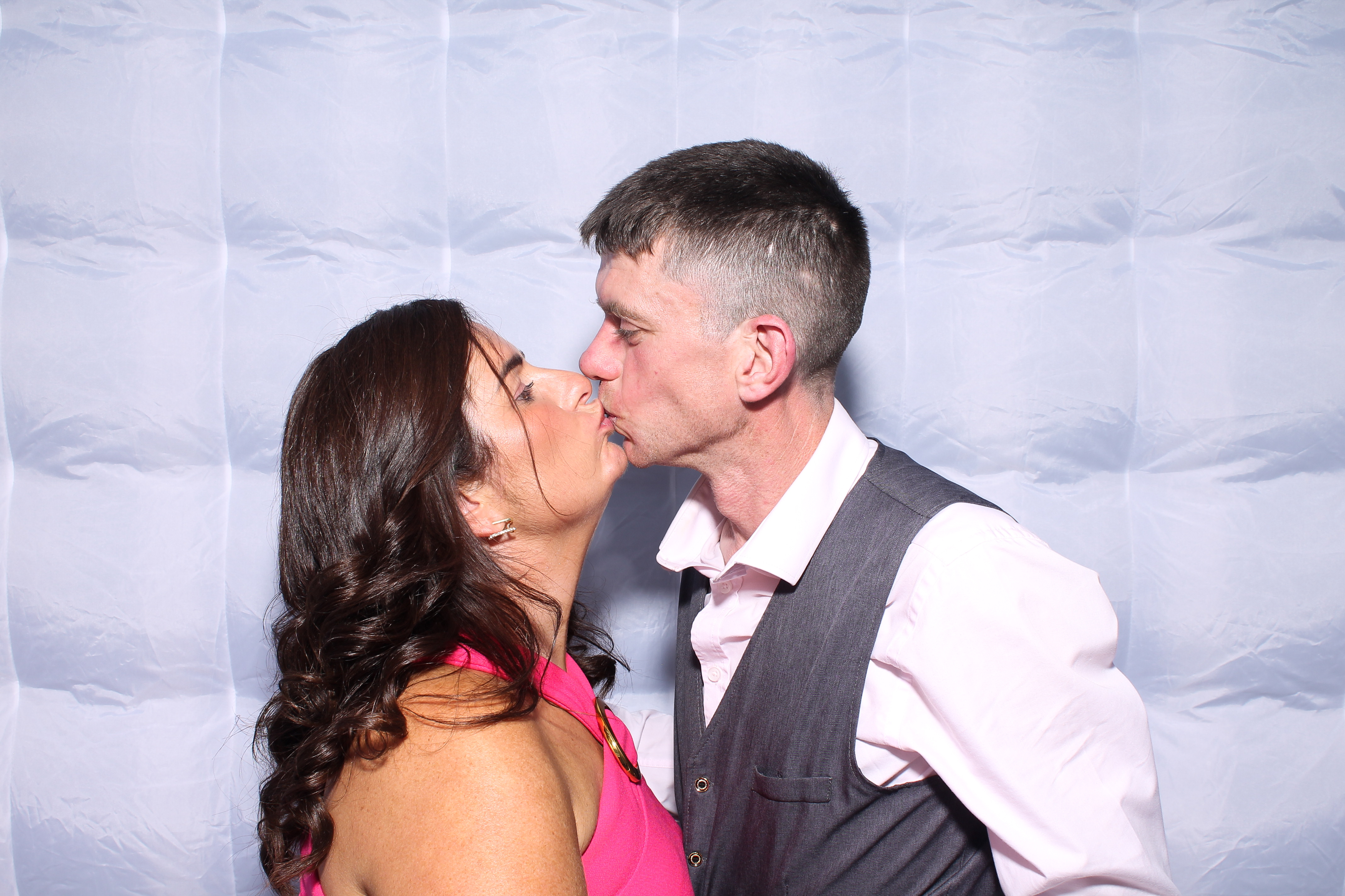 Sandra & Paul | View more photos from the event at gallery.snapmagic.ie/u/SnapMagic/Sandra-Paul