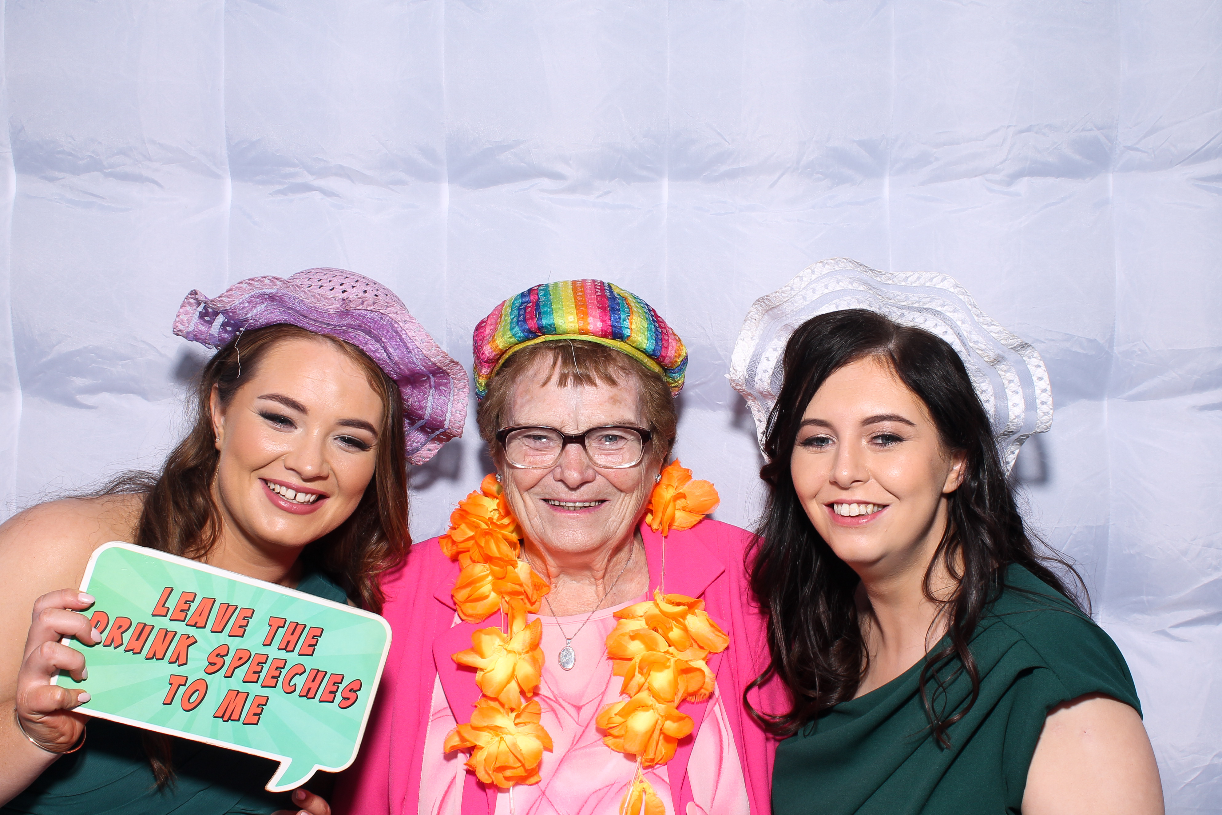 Sandra & Paul | View more photos from the event at gallery.snapmagic.ie/u/SnapMagic/Sandra-Paul