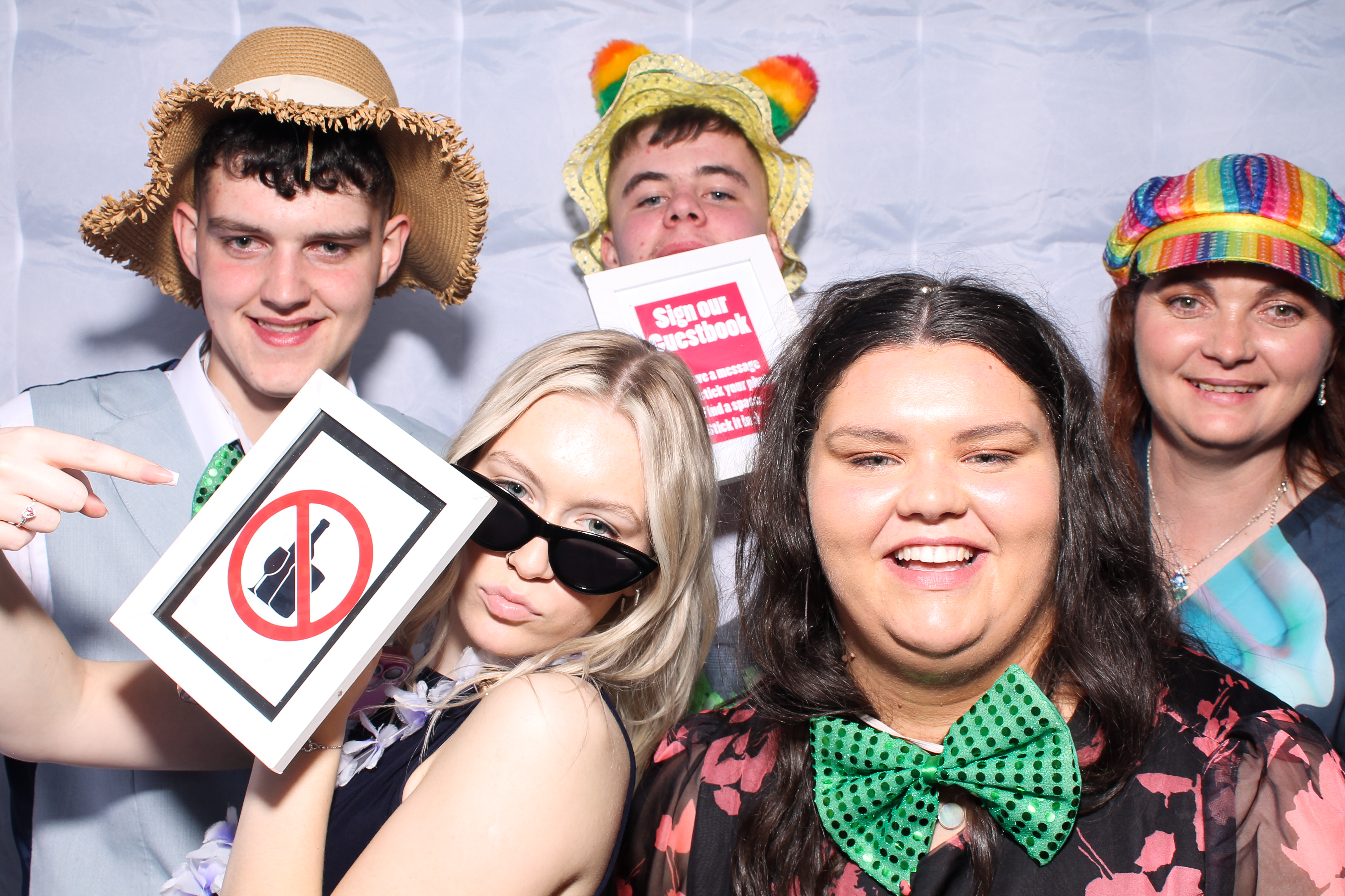 Sandra & Paul | View more photos from the event at gallery.snapmagic.ie/u/SnapMagic/Sandra-Paul