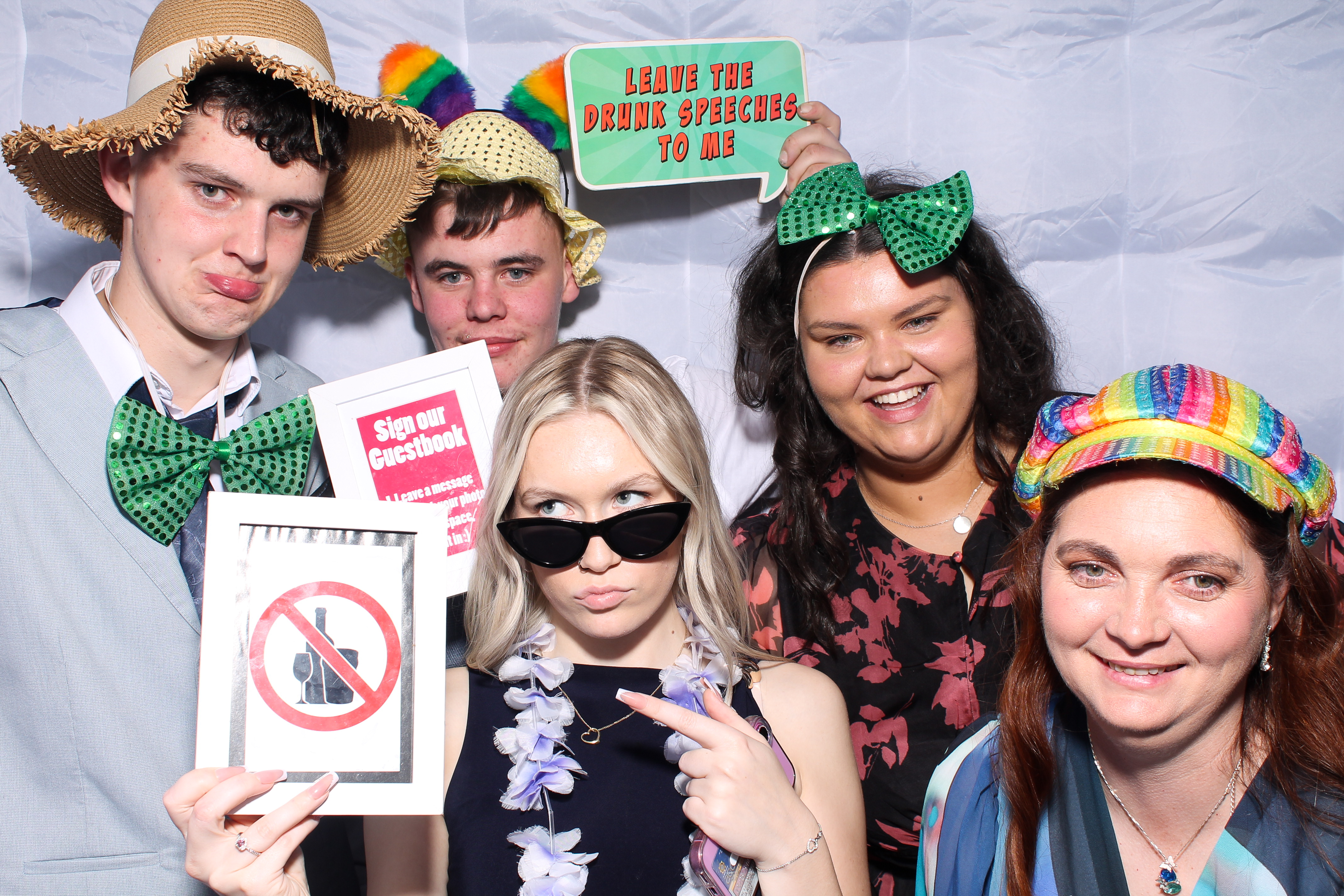 Sandra & Paul | View more photos from the event at gallery.snapmagic.ie/u/SnapMagic/Sandra-Paul