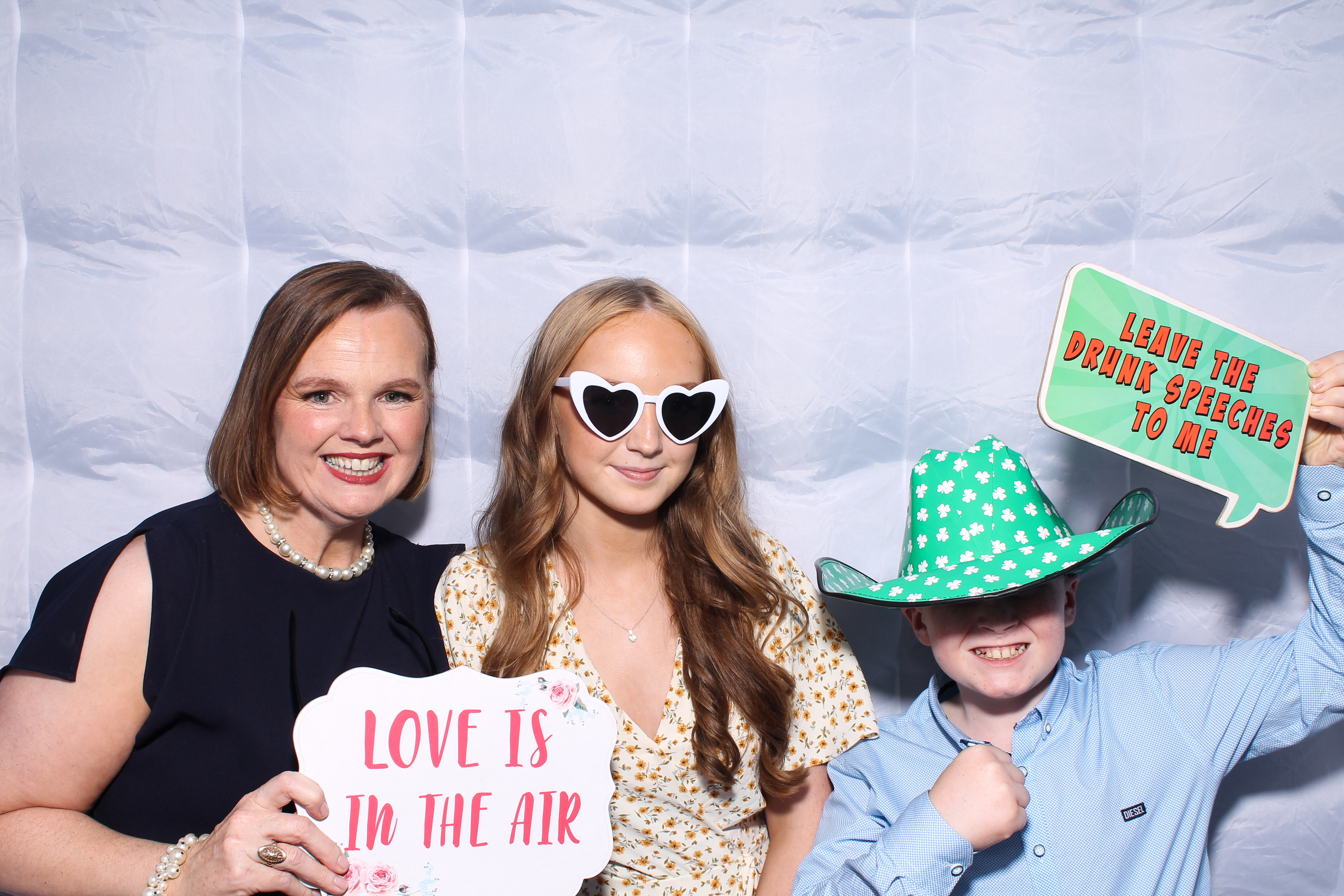 Sandra & Paul | View more photos from the event at gallery.snapmagic.ie/u/SnapMagic/Sandra-Paul