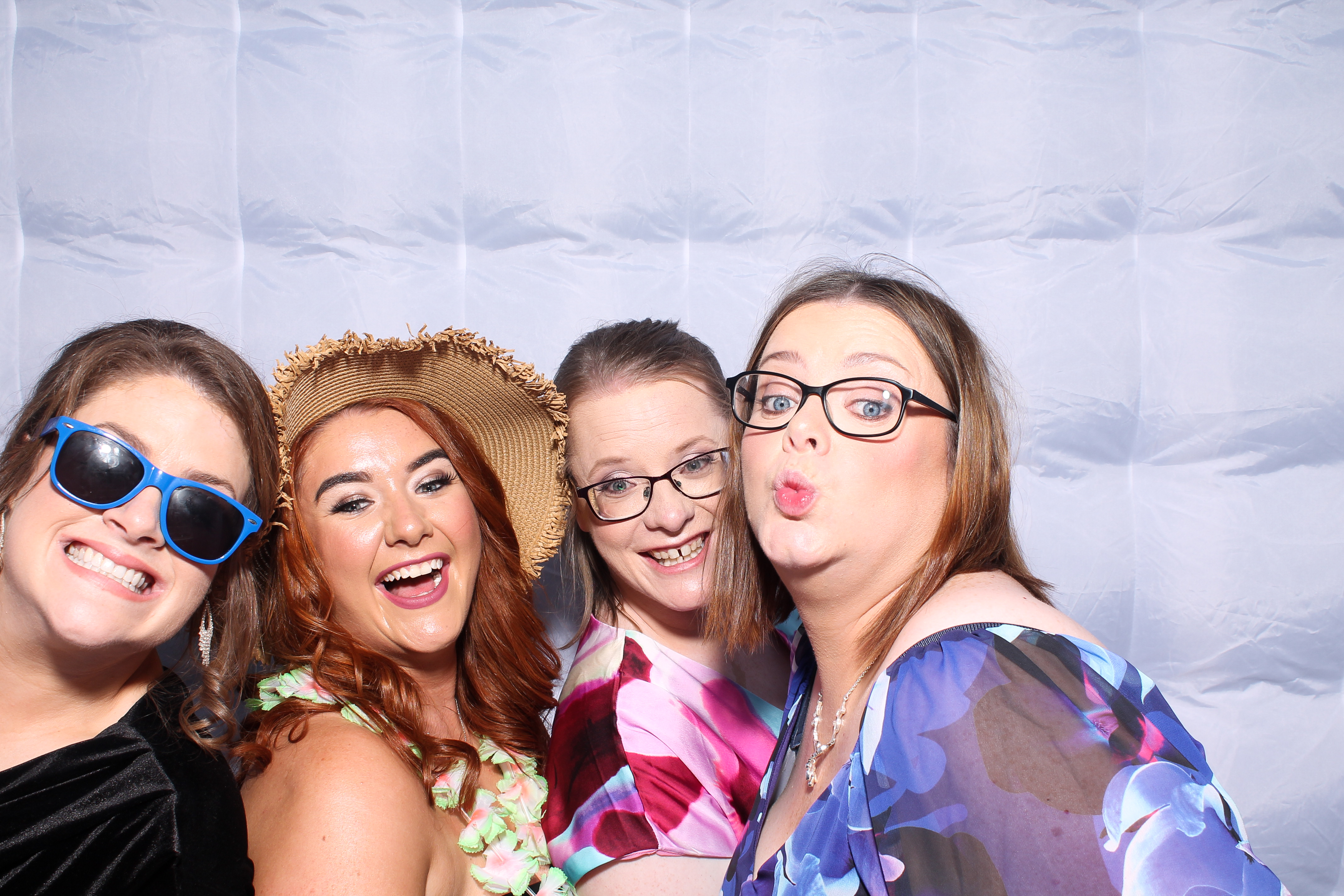 Sandra & Paul | View more photos from the event at gallery.snapmagic.ie/u/SnapMagic/Sandra-Paul