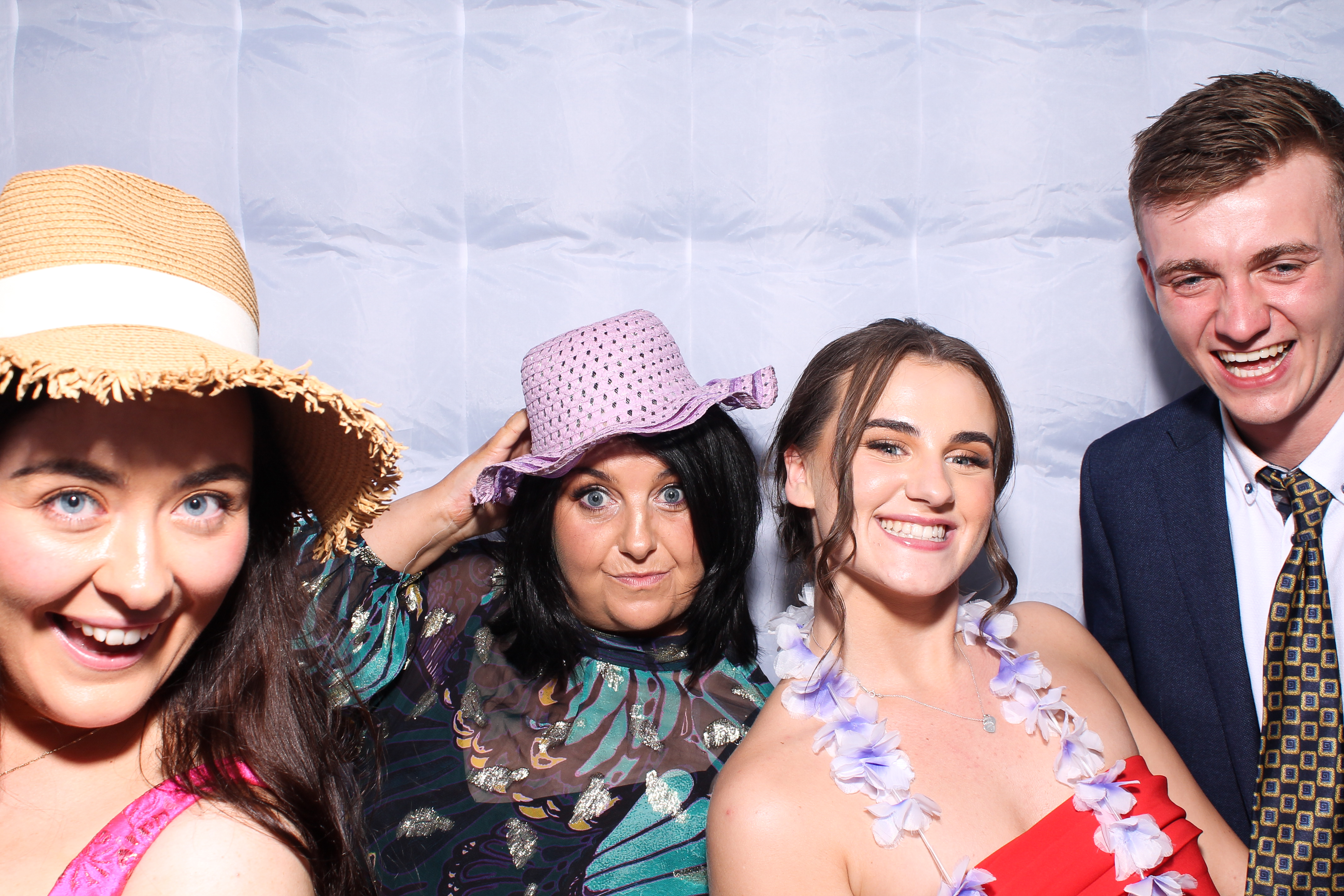 Sandra & Paul | View more photos from the event at gallery.snapmagic.ie/u/SnapMagic/Sandra-Paul