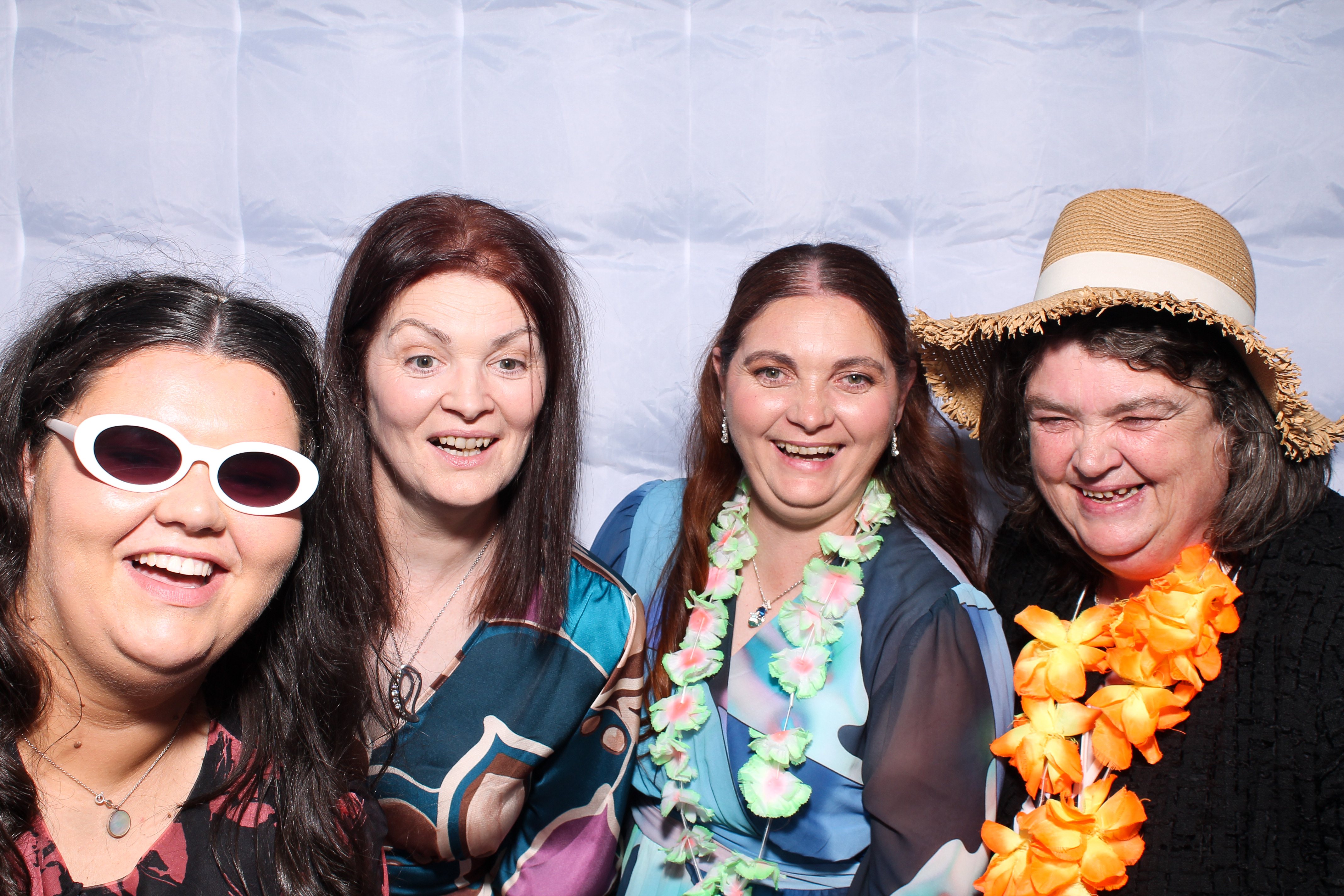 Sandra & Paul | View more photos from the event at gallery.snapmagic.ie/u/SnapMagic/Sandra-Paul