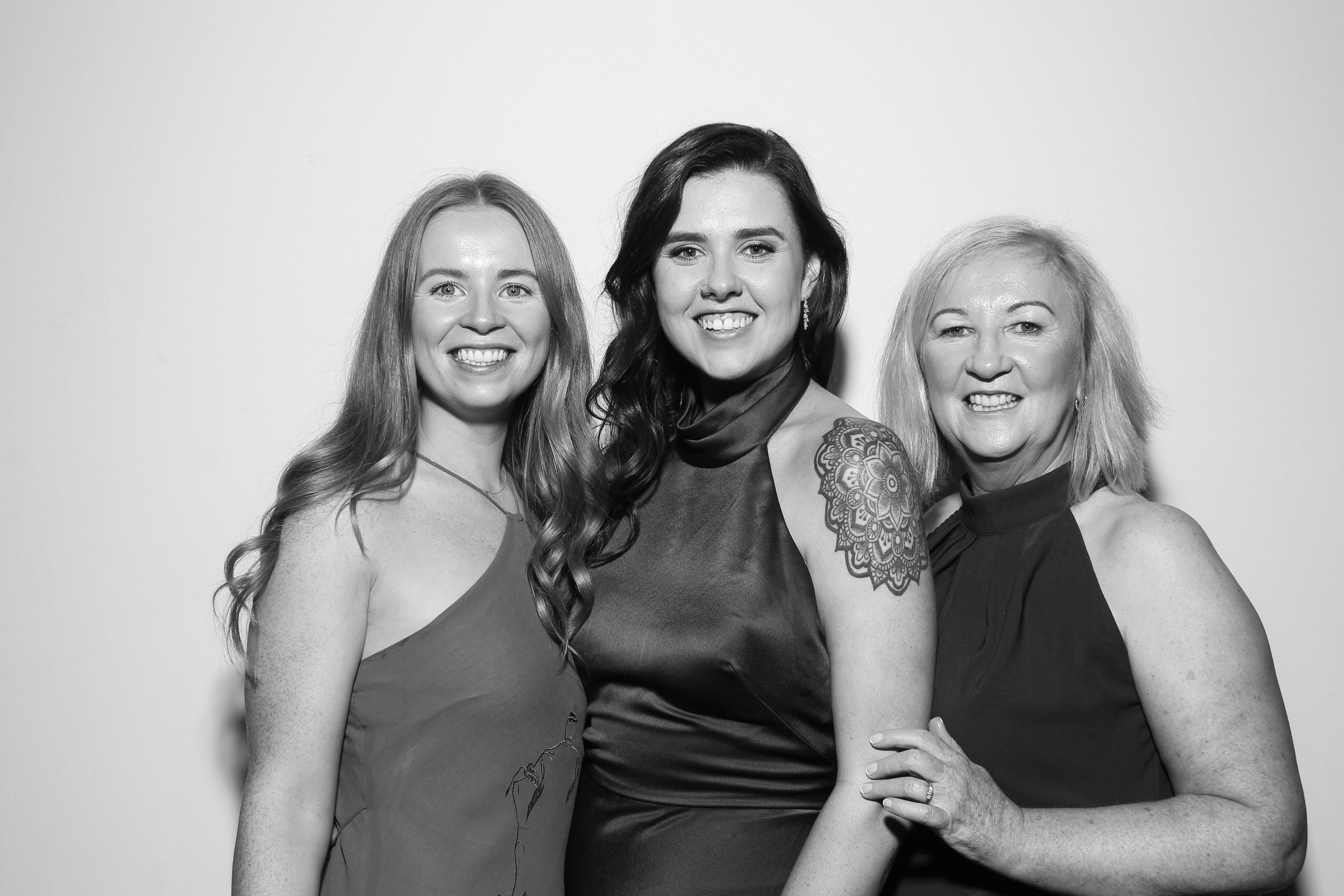 Sarah & James | View more photos from the event at gallery.snapmagic.ie/u/SnapMagic/Sarah-James