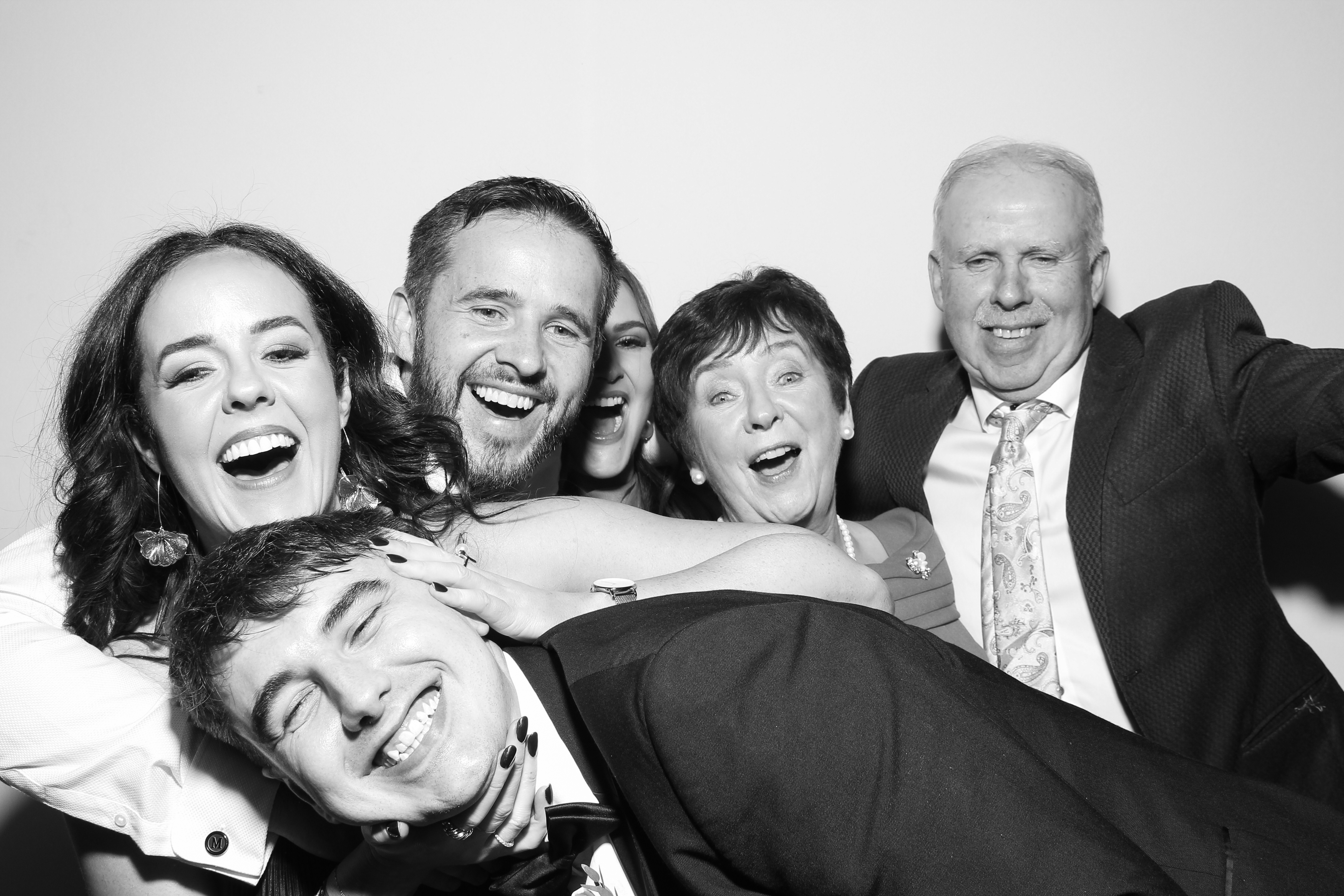 Sarah & James | View more photos from the event at gallery.snapmagic.ie/u/SnapMagic/Sarah-James