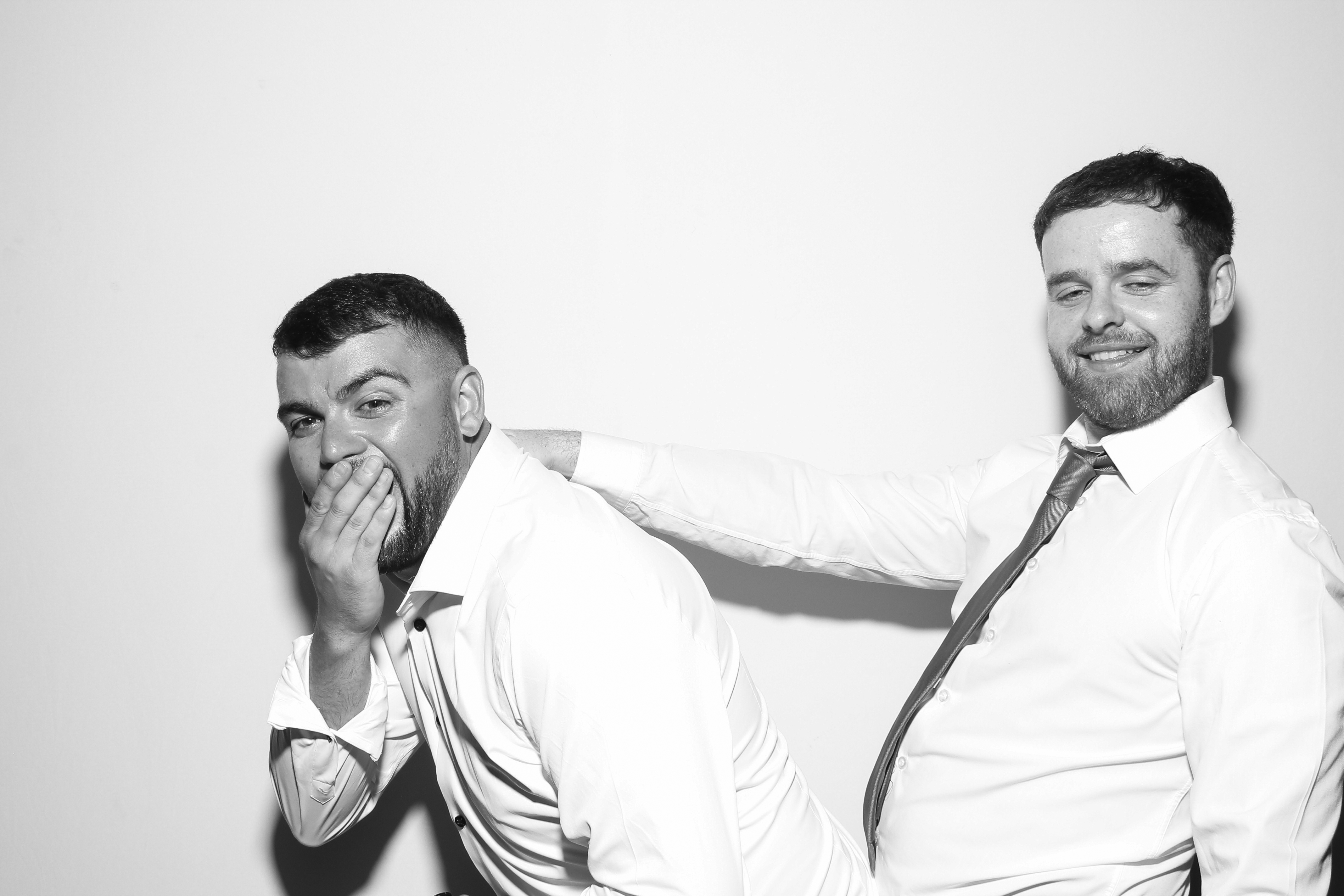 Sarah & James | View more photos from the event at gallery.snapmagic.ie/u/SnapMagic/Sarah-James