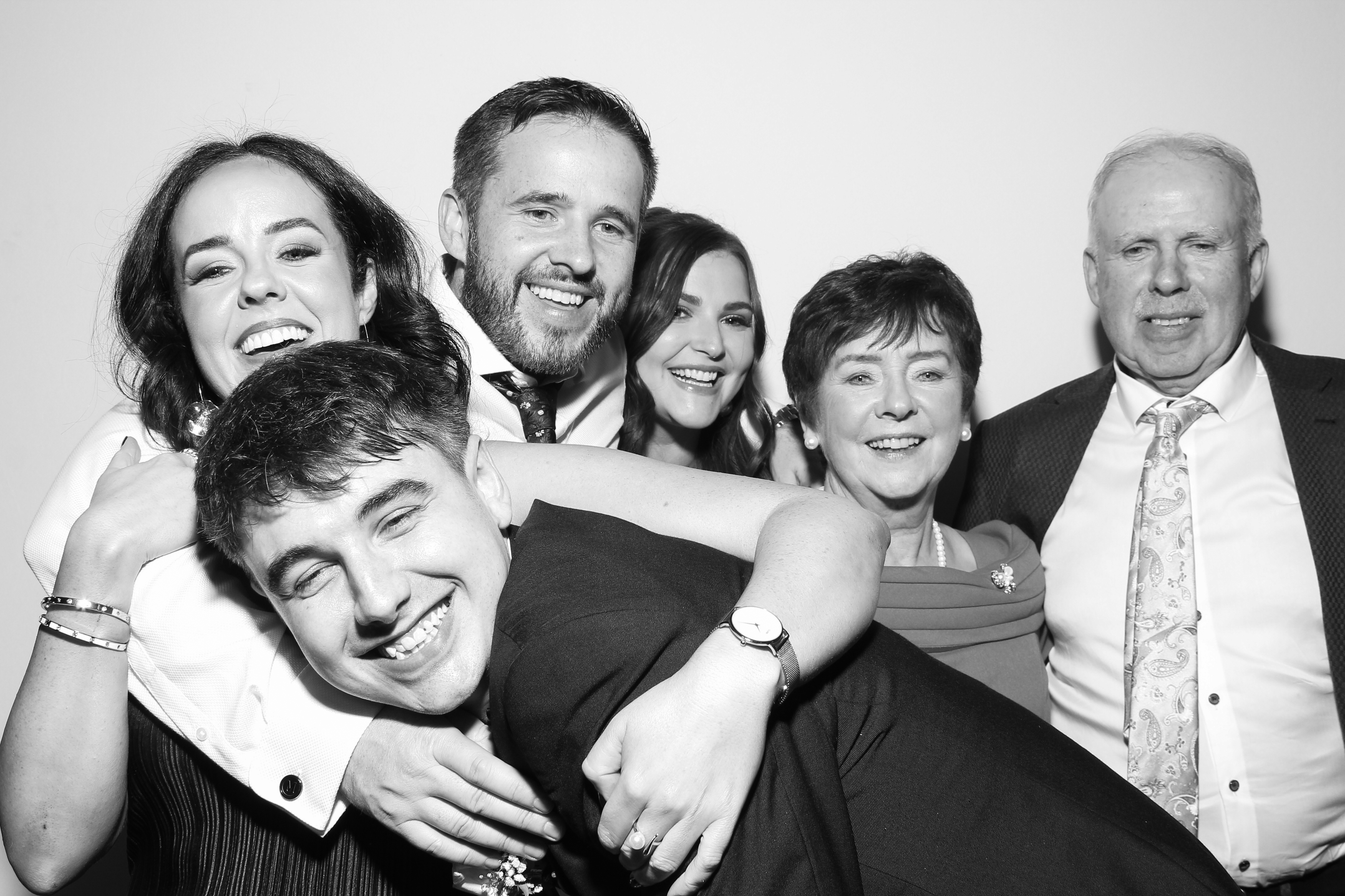 Sarah & James | View more photos from the event at gallery.snapmagic.ie/u/SnapMagic/Sarah-James