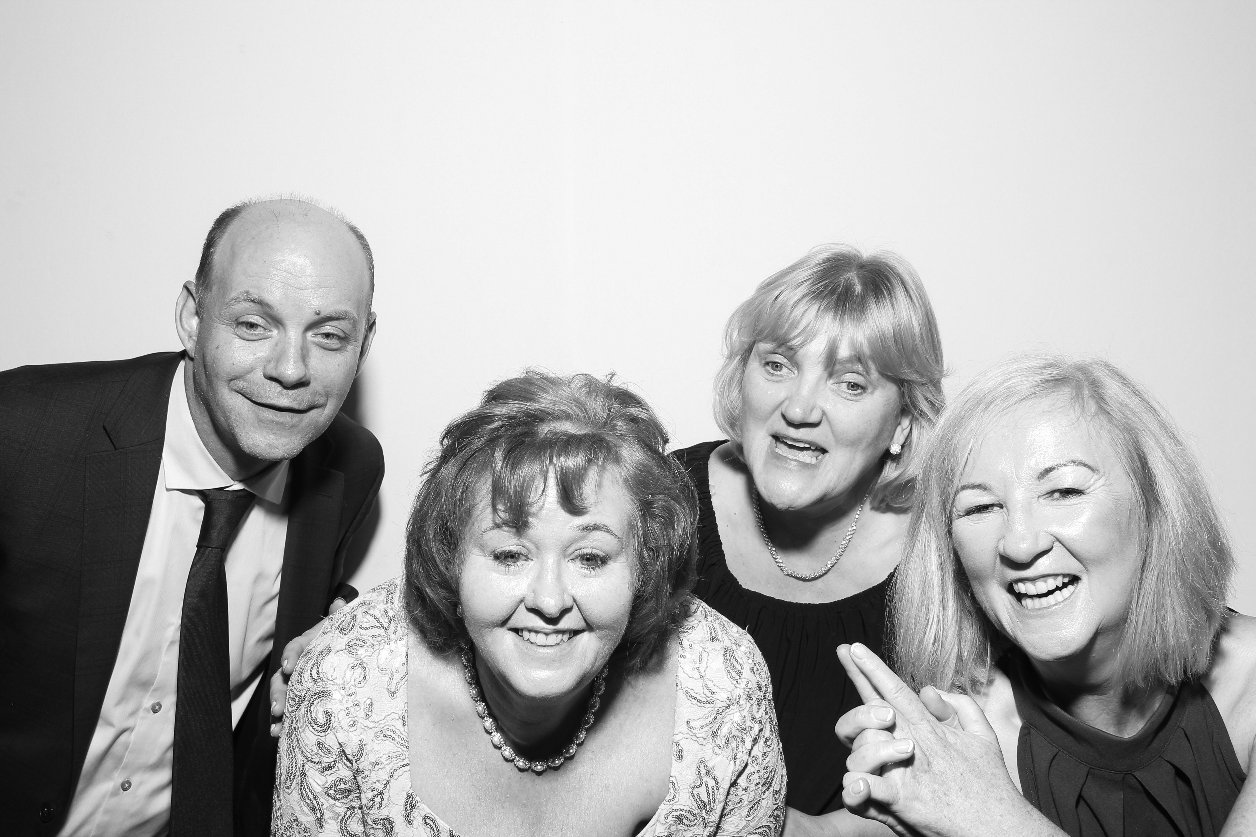 Sarah & James | View more photos from the event at gallery.snapmagic.ie/u/SnapMagic/Sarah-James