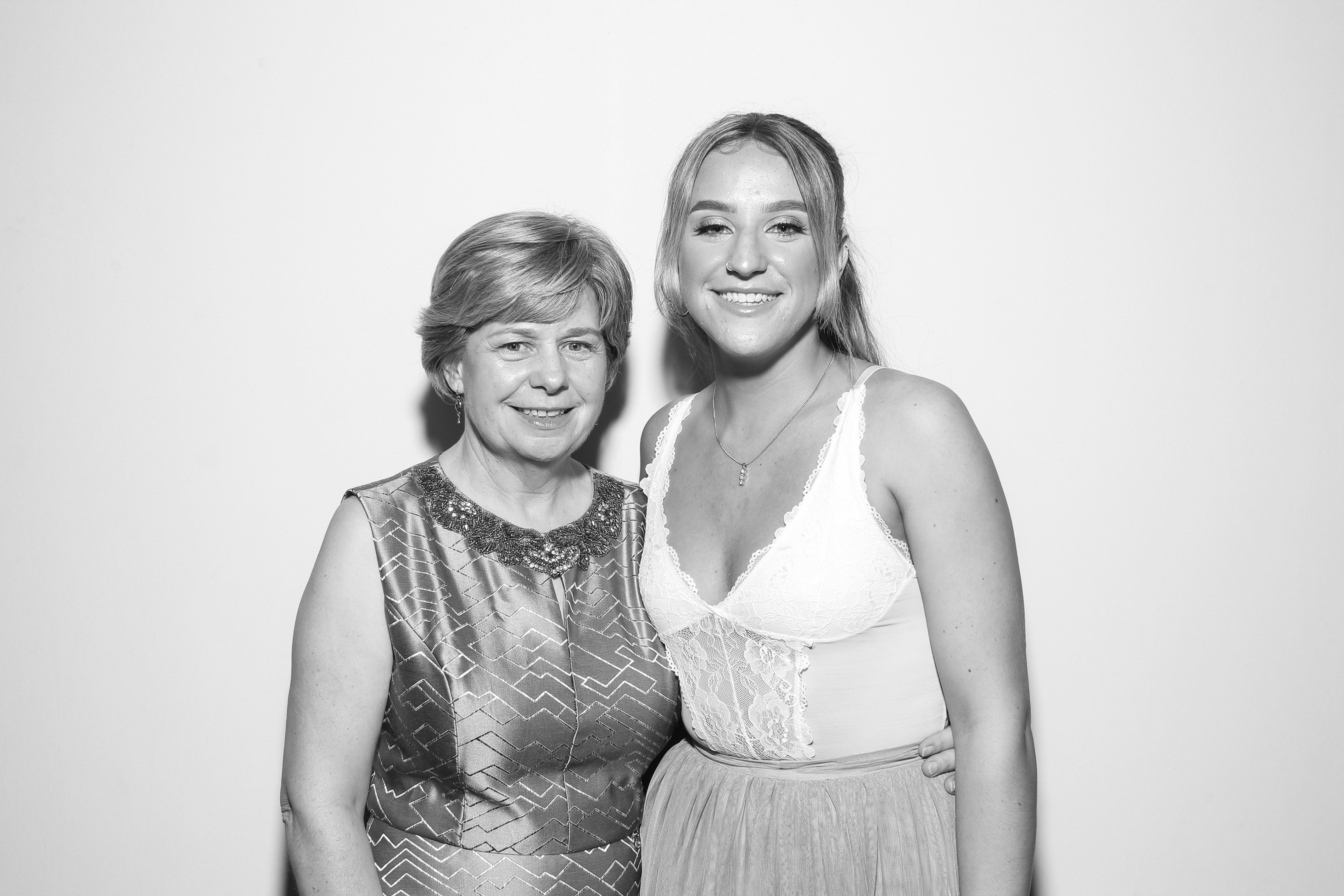 Sarah & James | View more photos from the event at gallery.snapmagic.ie/u/SnapMagic/Sarah-James